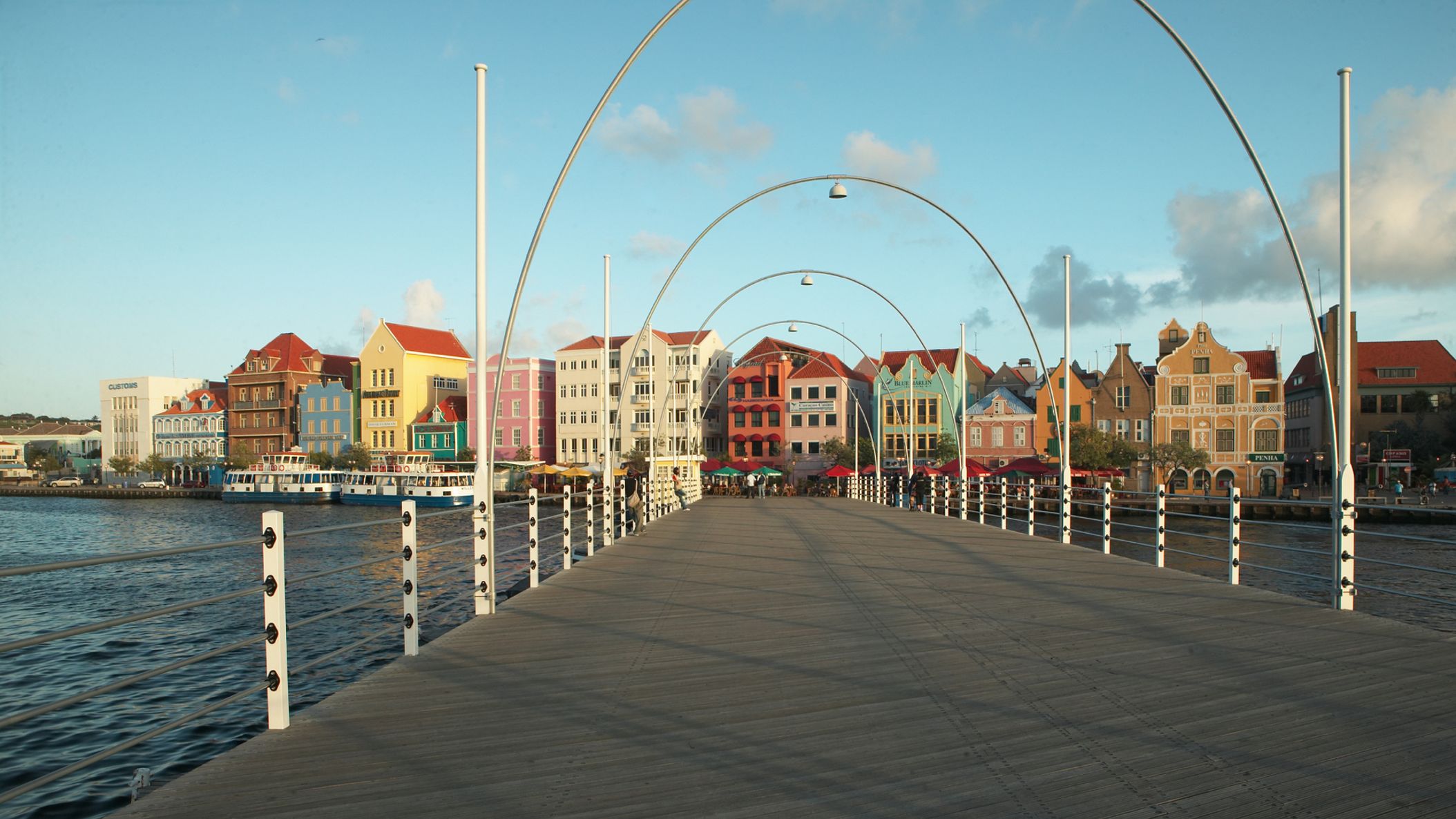 Honeymoons/Queen Emma Bridge.jpg