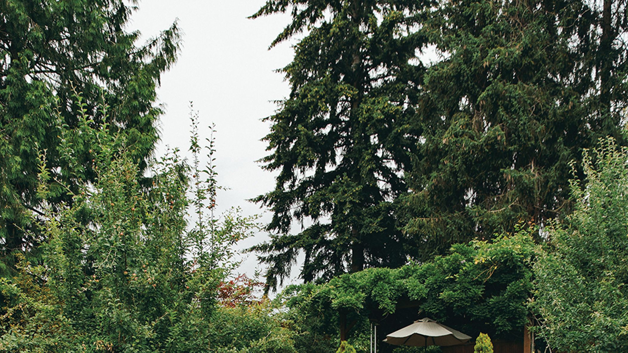 Seattle_Bride/Maia/Maia_and_Peter_Sacred_Heart_Church_Backyard_Wedding-136.jpg