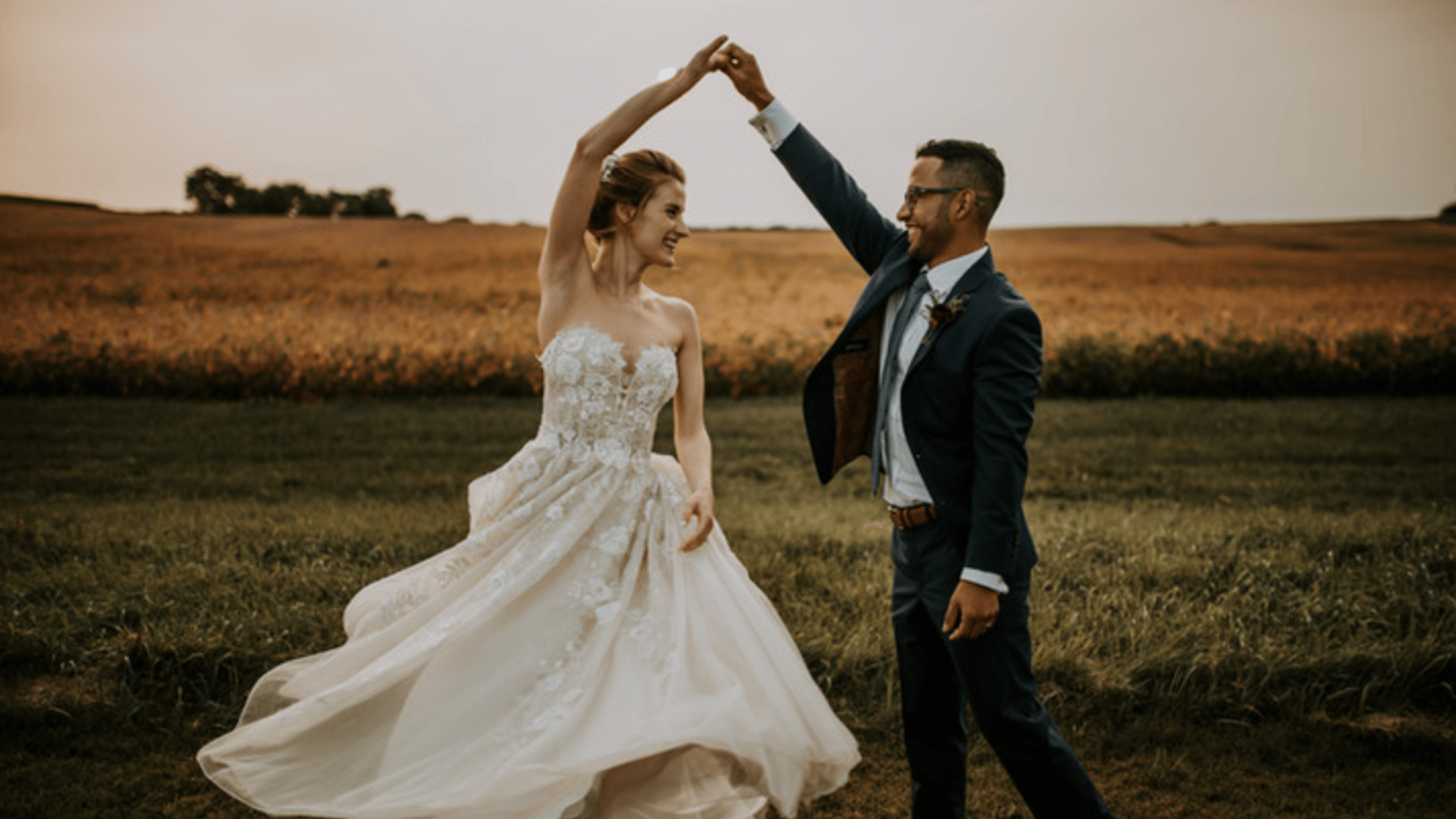 Wisconsin_Bride/bestof2021/Screen Shot 2021-06-24 at 3.56.20 PM.png