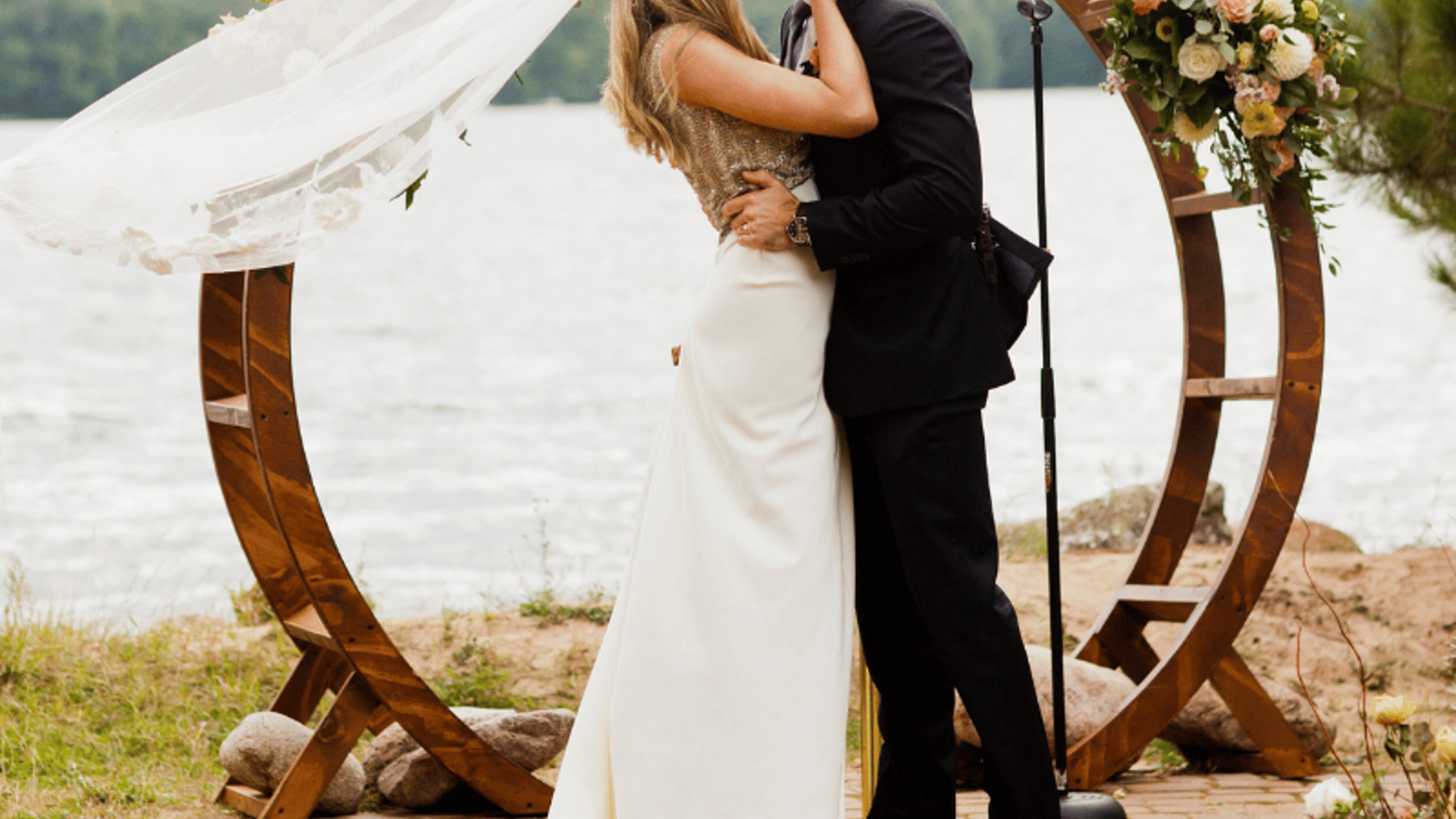 Wisconsin_Bride/Venues_View/Relics_Rentals_Kaylee_Casanova_Photo.png