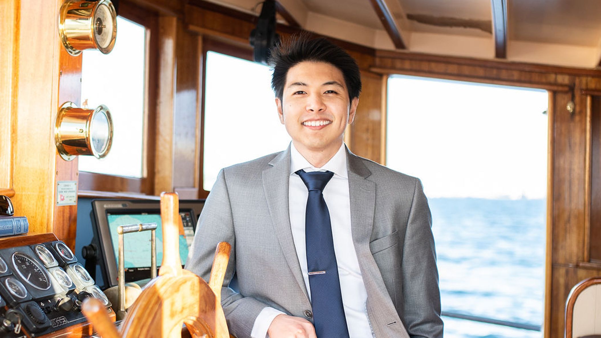 Seattle_Bride/yacht_elopement/NickHanyokImaging-25.jpg