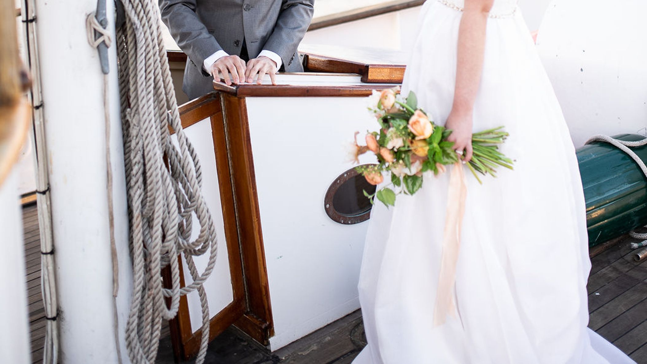 Seattle_Bride/yacht_elopement/NickHanyokImaging-50.jpg