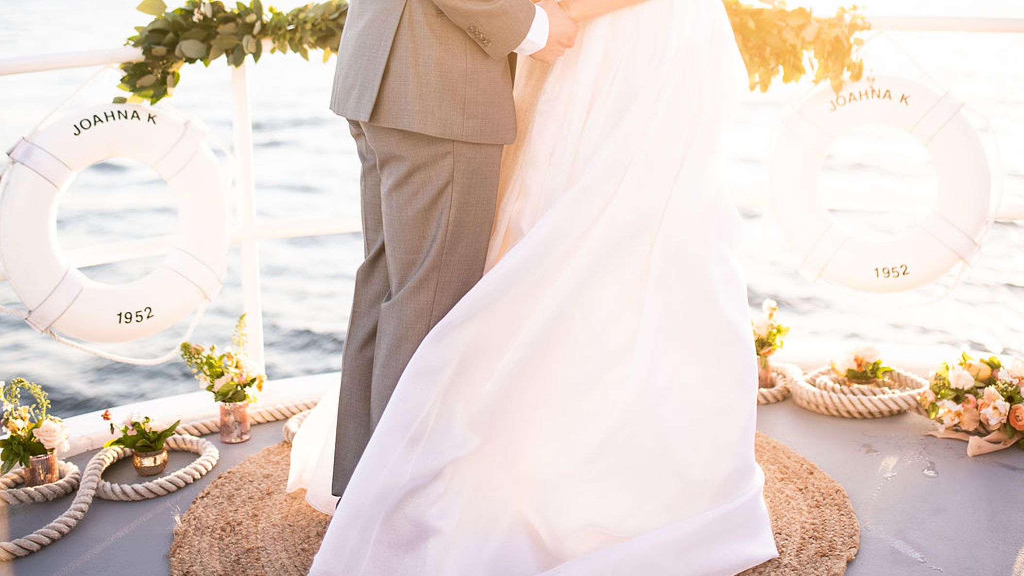 Seattle_Bride/yacht_elopement/NickHanyokImaging-76.jpg