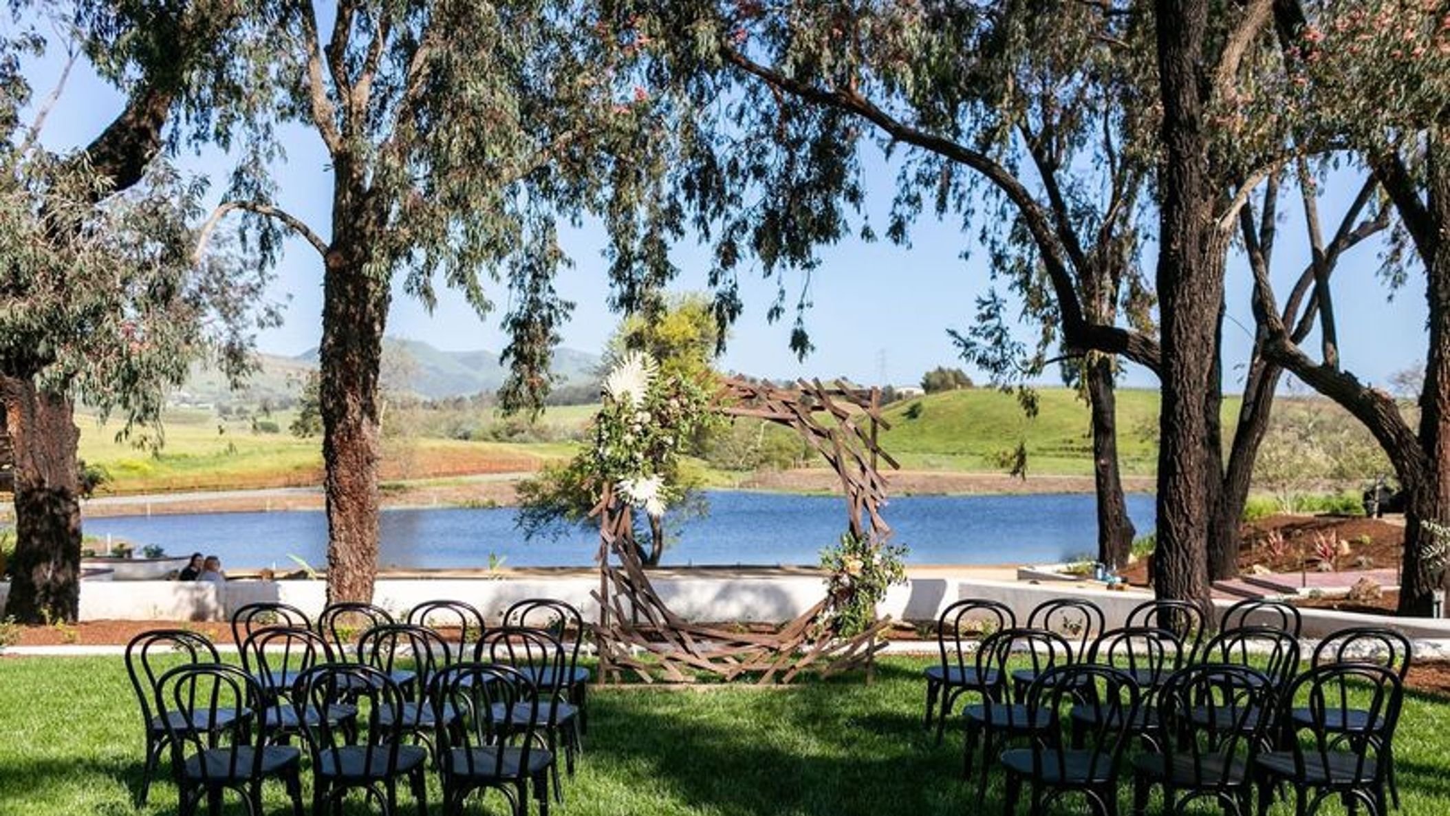 CWD/2021/la_lomita/la-lomita-ranch-vineyard-wedding-venue-san-luis-obispo-california-wedding-day-magazine (11).jpg