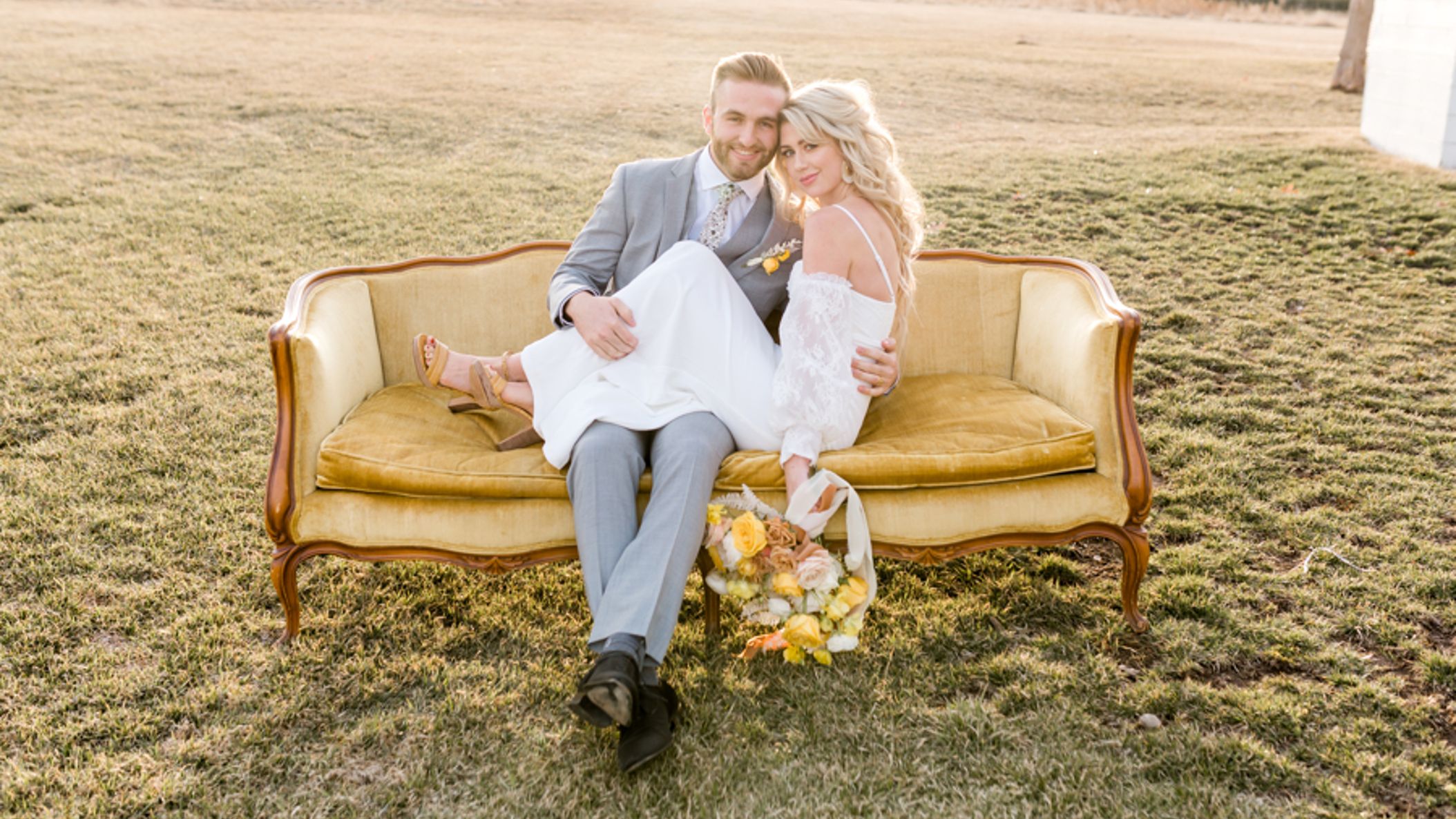 Minnesota_Bride/yellowshoot/Ivory-north-co-wedding-photographer-alexandra-robyn-photo-yellow-theme-381.jpg