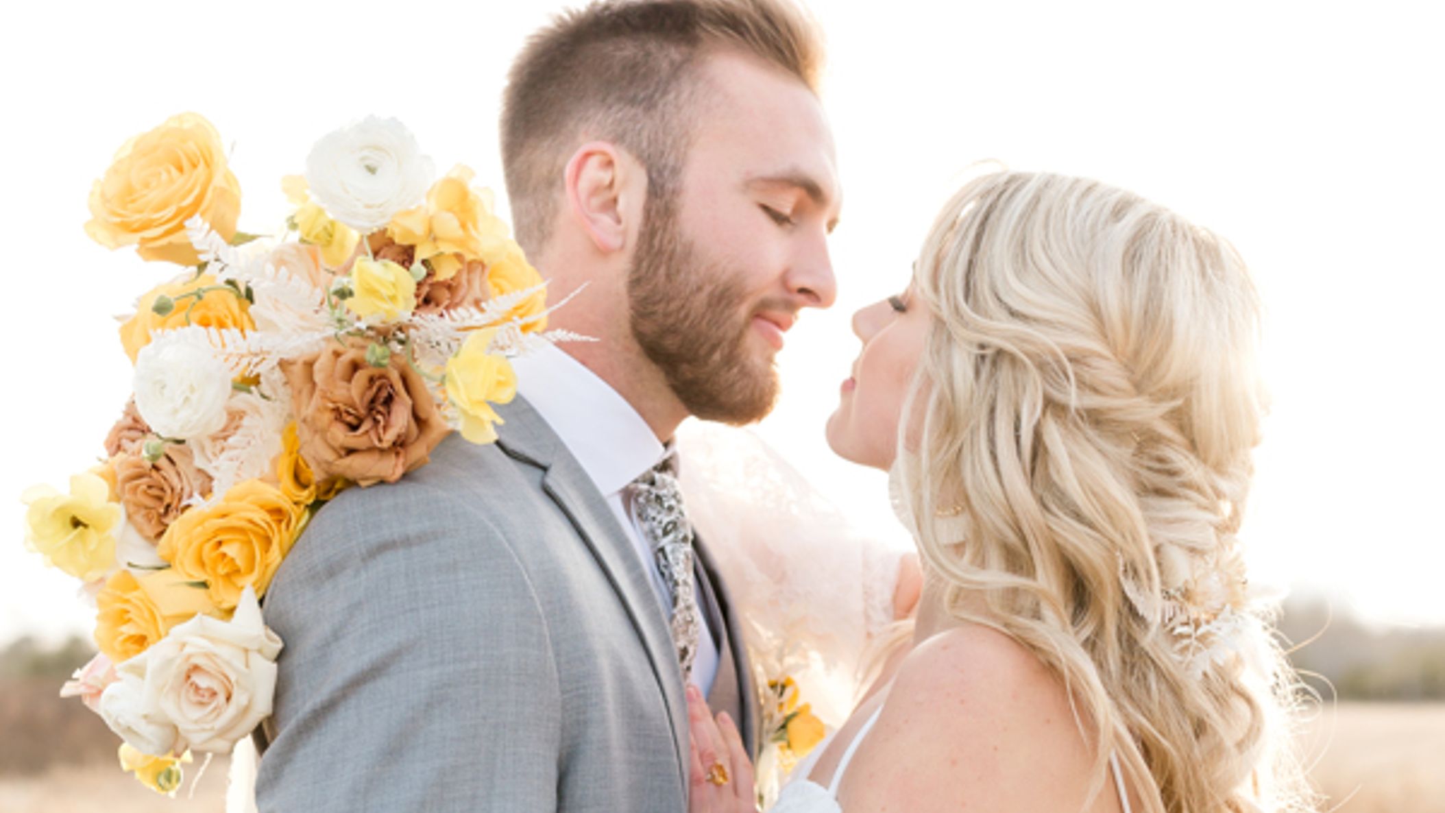 Minnesota_Bride/yellowshoot/Ivory-north-co-wedding-photographer-alexandra-robyn-photo-yellow-theme-413.jpg