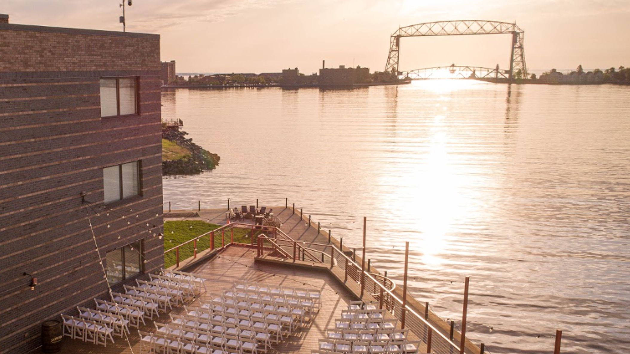 Minnesota_Bride/2021/VenueTour/Deck facing bridge.png