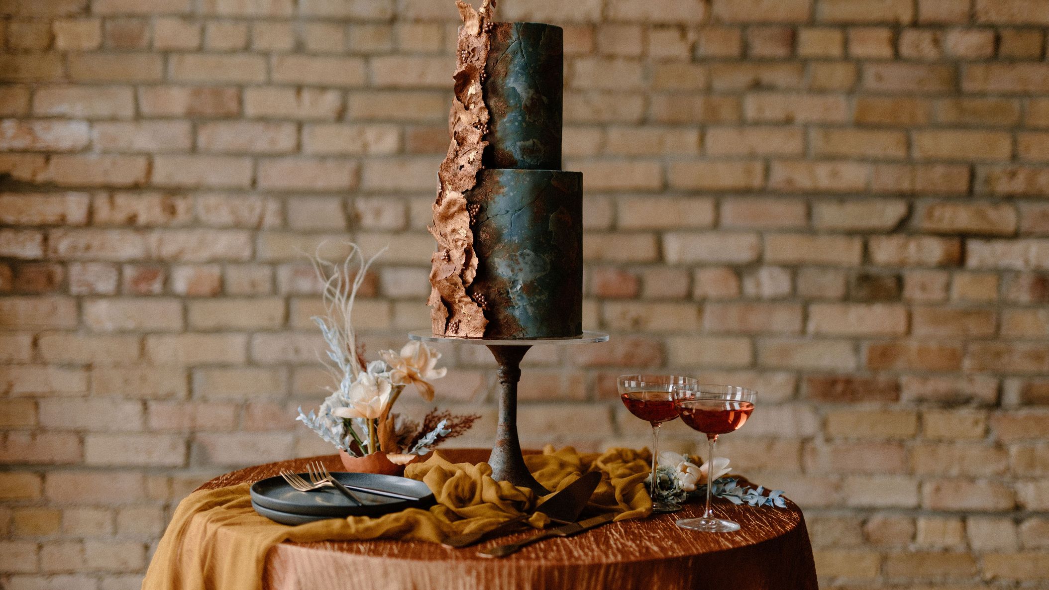 Minnesota_Bride/2021/Ink_Sweets/ink-sweets-rust-horizontal.jpg