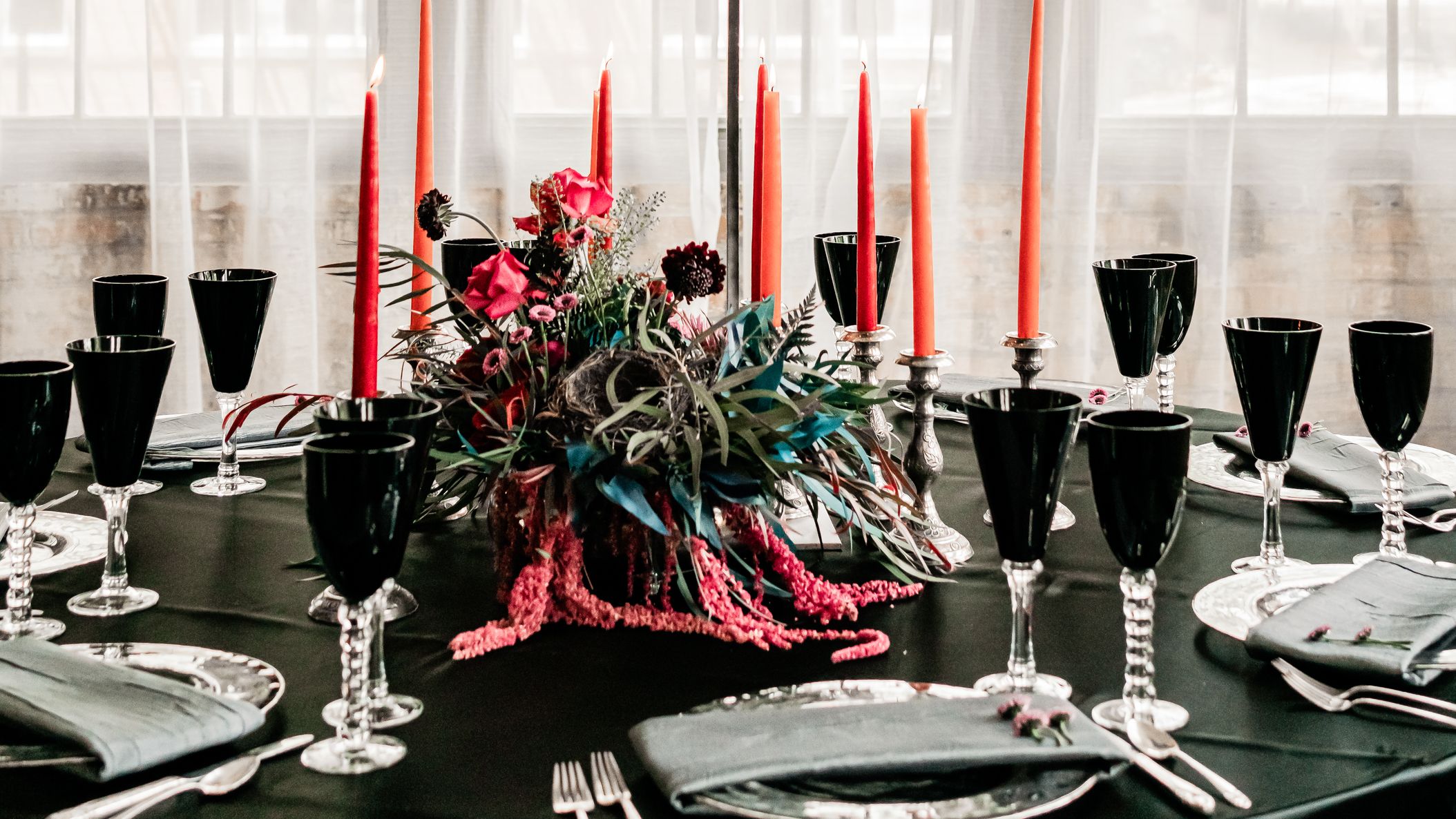 Minnesota_Bride/gothicstyledshoot/1252_01_010.jpg