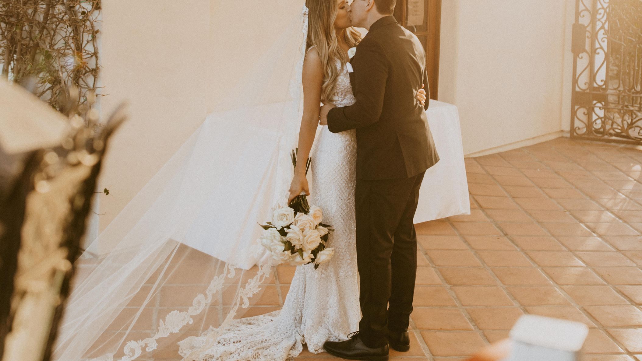 CWD/madisonquentynrealwed/HummingBirdNest-MadisonQuentyn-BebaVowels-6F1A8586.jpg