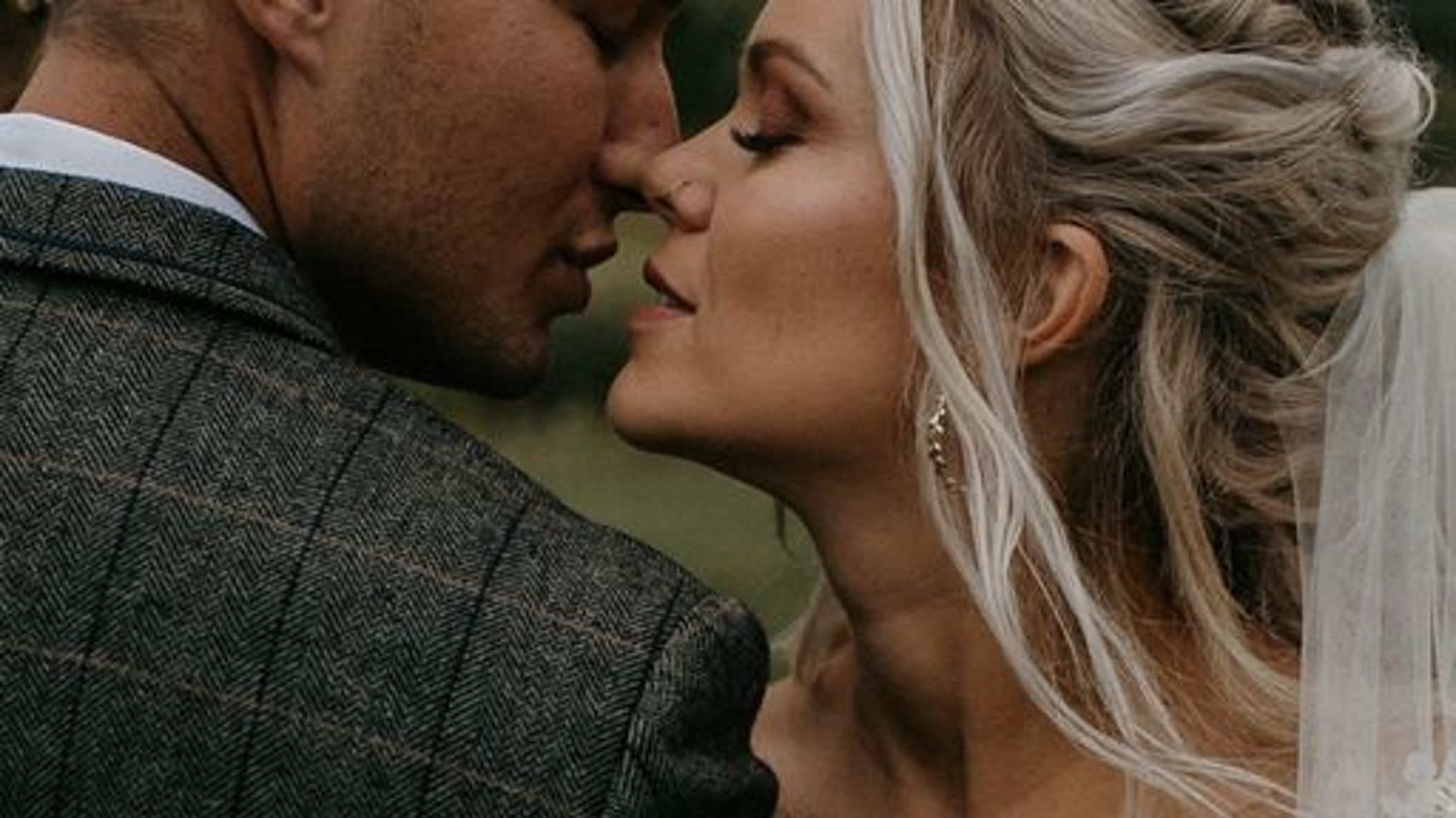 Minnesota_Bride/samantharealwed/TsbE_31g.jpeg