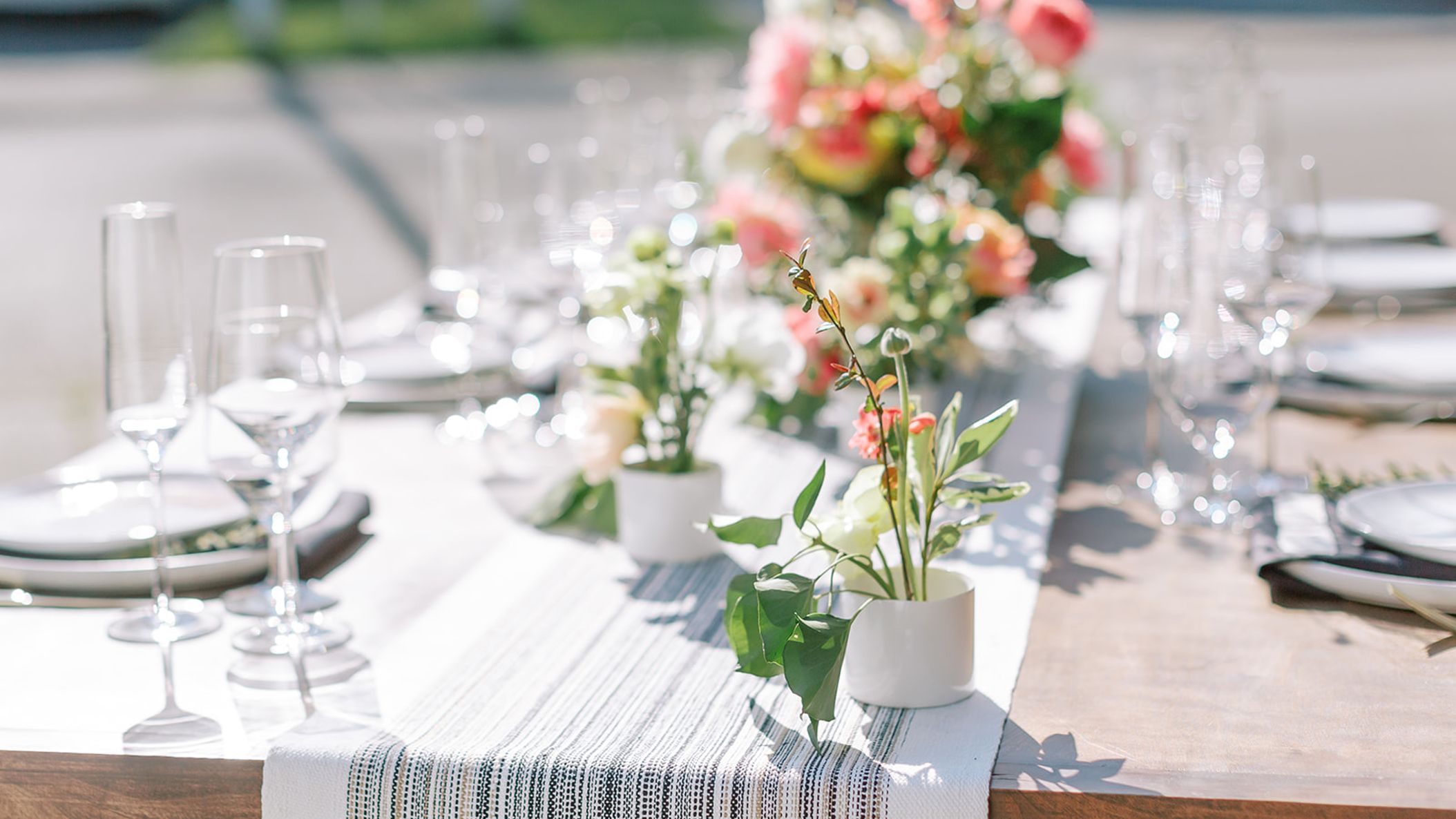 Seattle_Bride/backyardbeauty/Pacific Engagements Seattle Backyard Wedding 95.jpg