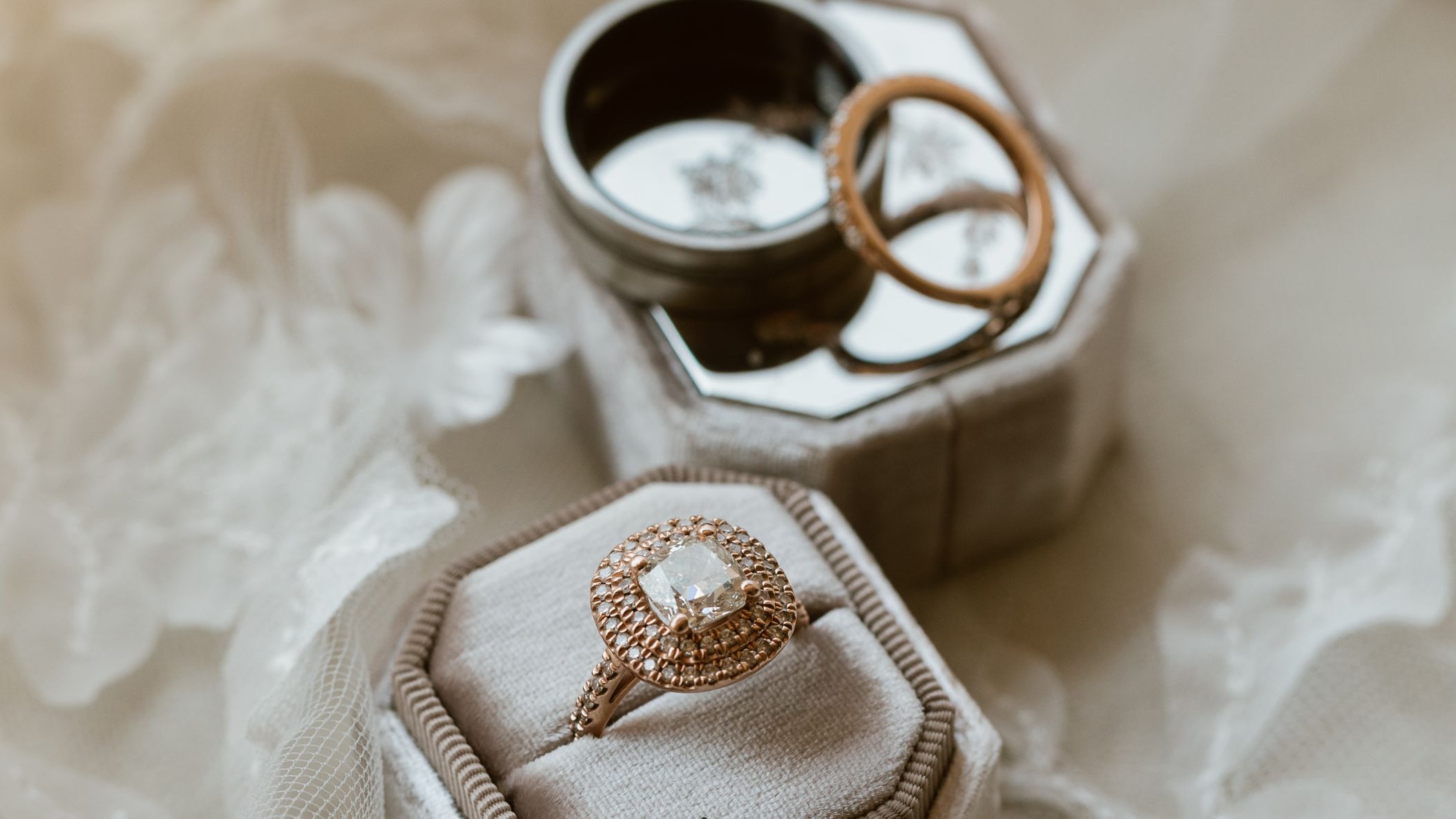 CWD/kendalltimrealwed/sneakpeeks-2110.jpg