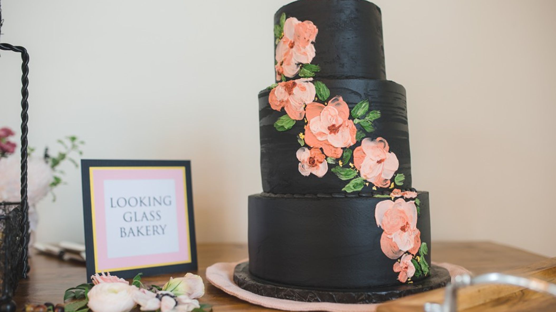 Wisconsin_Bride/WIBSS22 BestOfCake.jpg