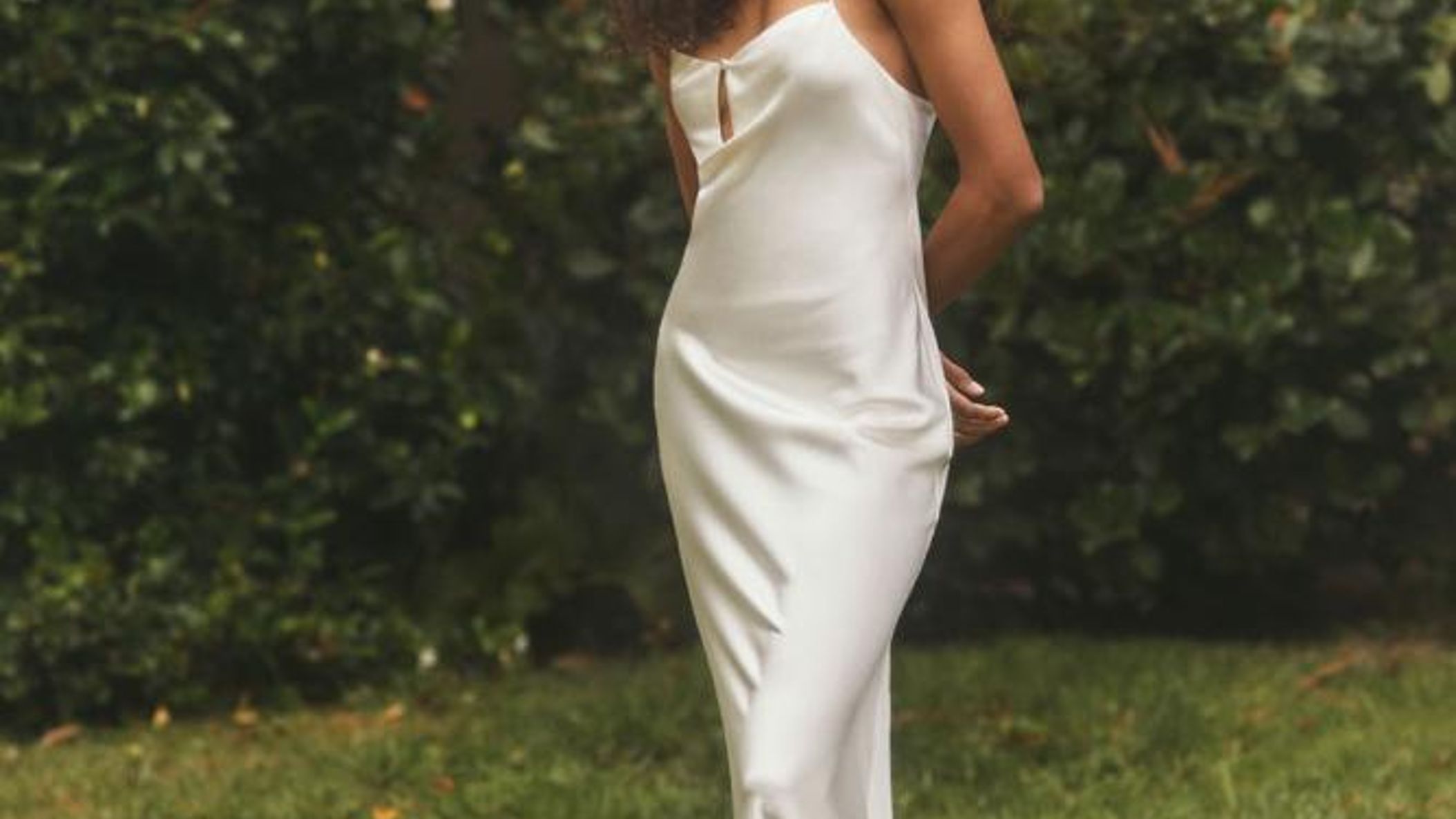 Seattle_Bride/2022/ChictobeGreen/REFORMATION_Look_01_169.jpeg