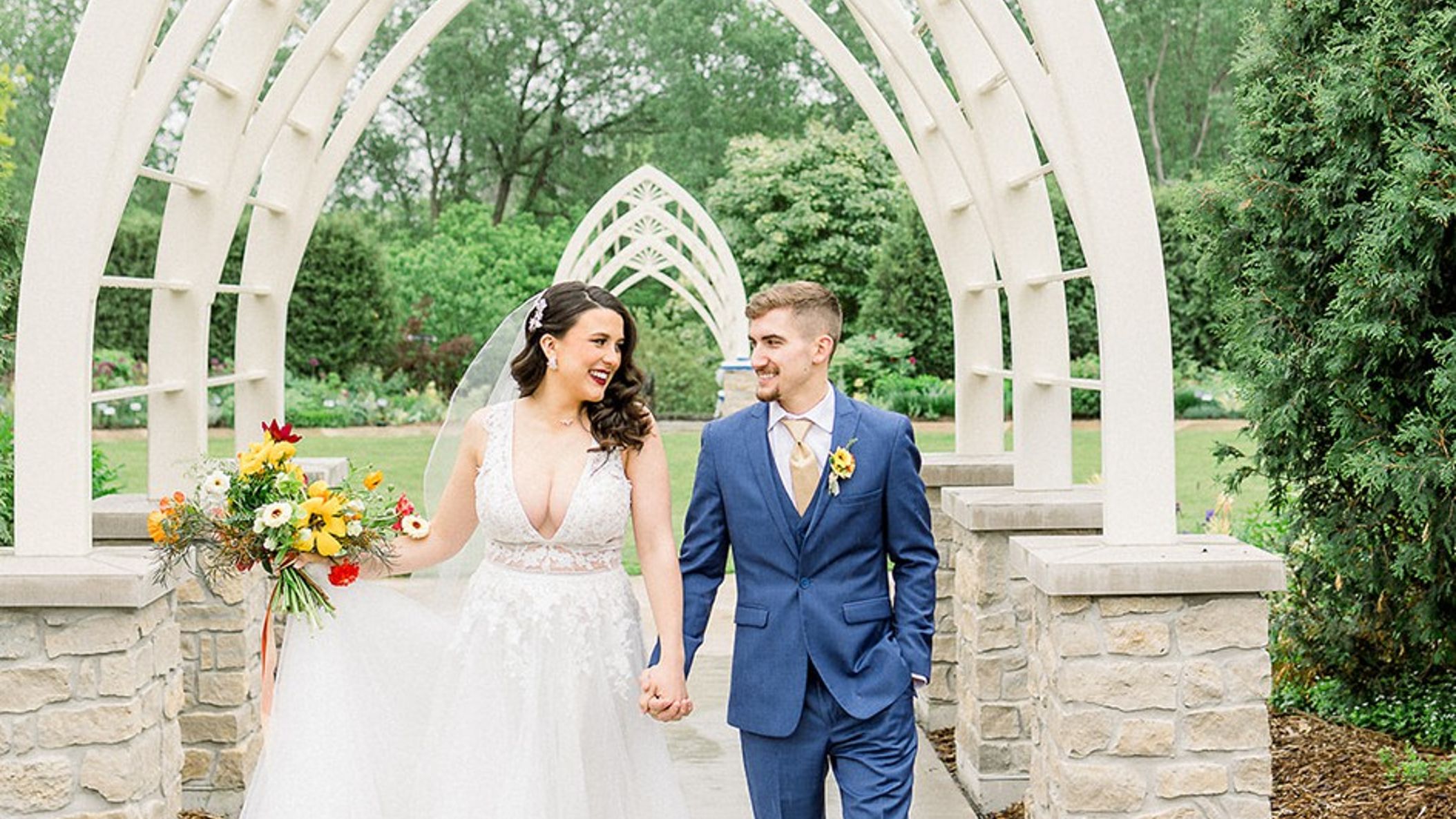 Wisconsin_Bride/brightyellow/2022-02-24_1413.jpg