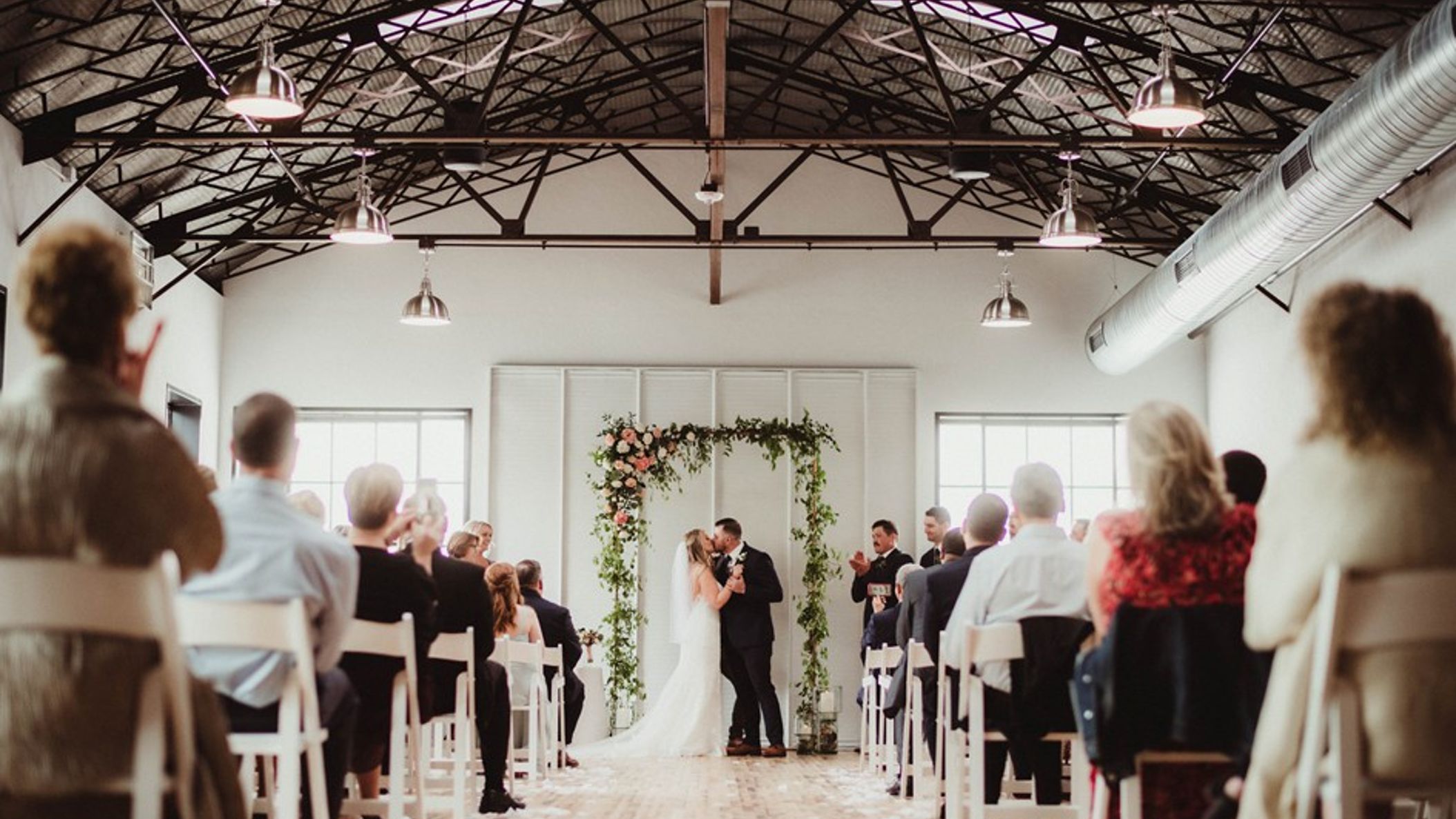 Wisconsin_Bride/2022/LaurenNick/Altar.jpg