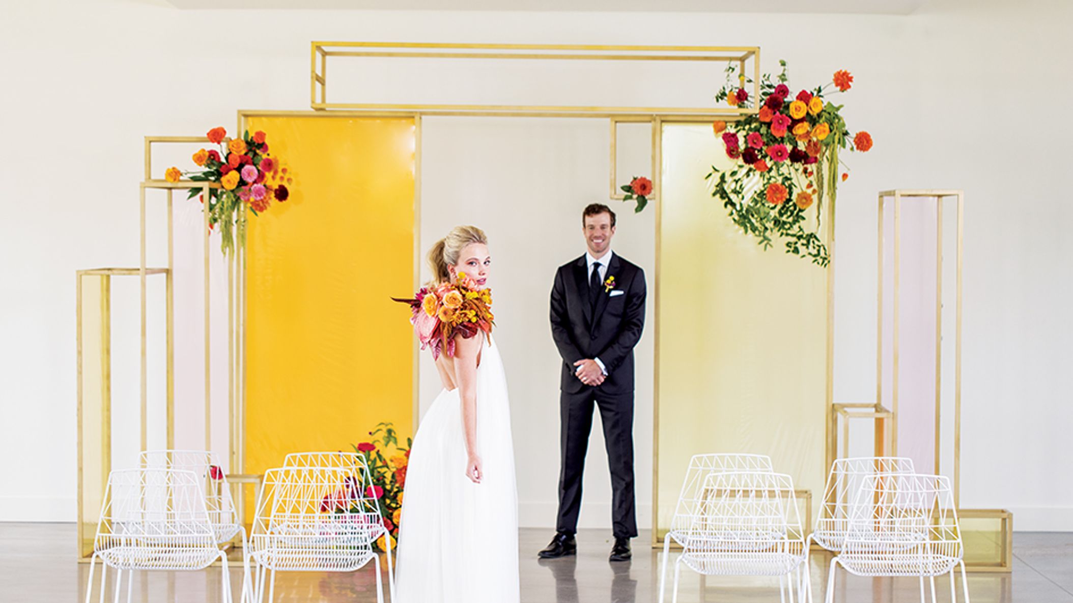 Minnesota_Bride/2022/tothemax/flower_MNB_22SS09 copy.jpg