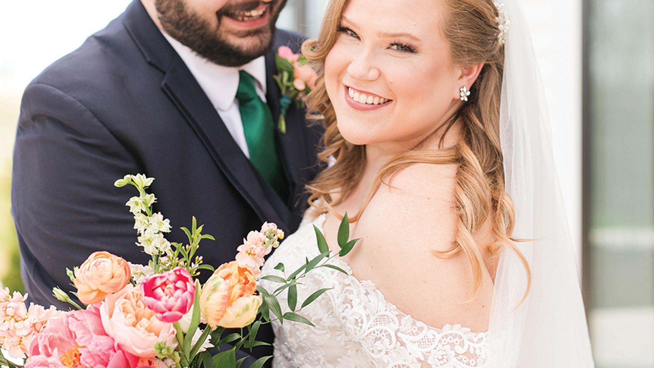Minnesota_Bride/sarahhunterrealwed/nw3_WIB_SS2201.jpg