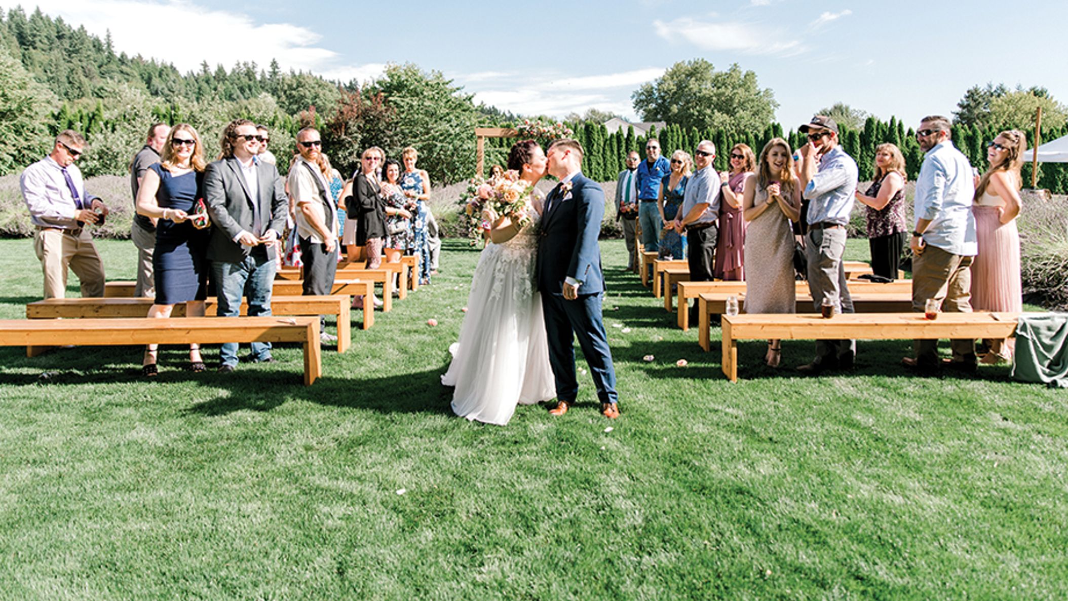 Seattle_Bride/nicolerealwed/newlyweds_seb_ss2201.jpg