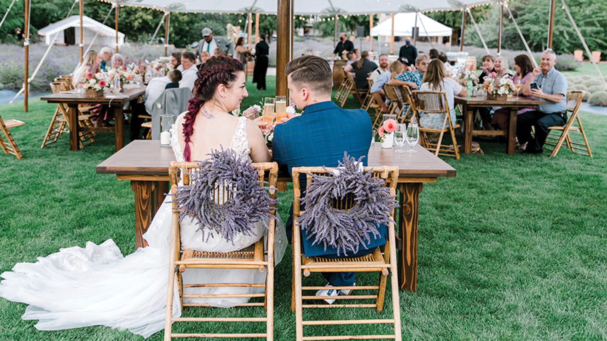 Seattle_Bride/nicolerealwed/newlyweds_seb_ss2202.jpg
