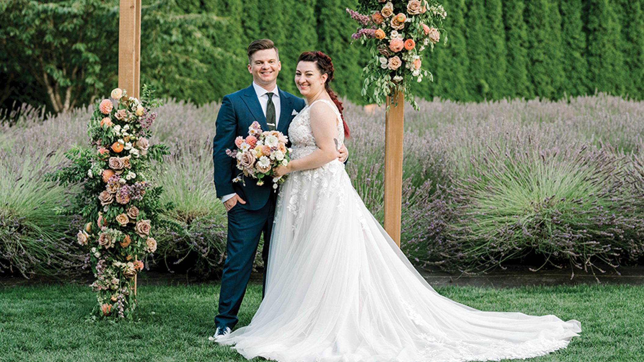 Seattle_Bride/nicolerealwed/newlyweds_seb_ss2234.jpg