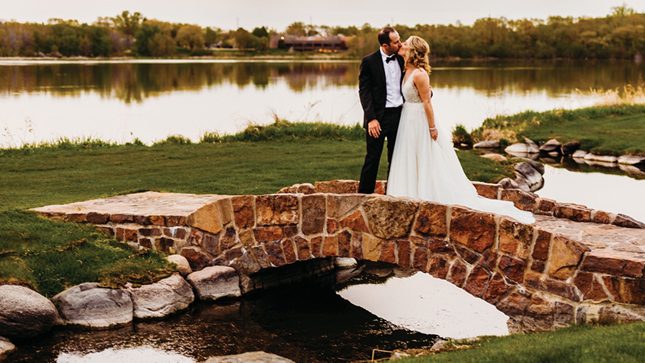 Minnesota_Bride/fairytalefairway/nweds4_MNB_22SS04.jpg