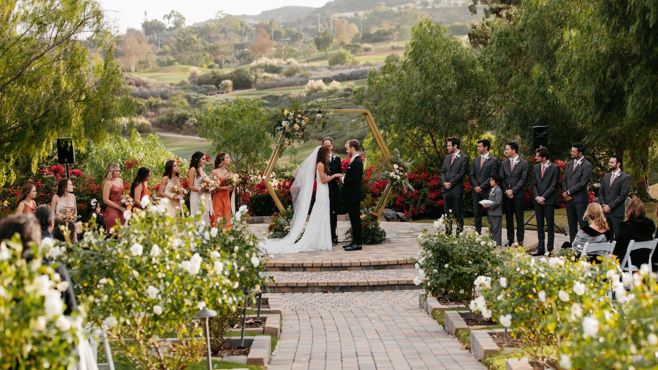 CWD/ashleyscott/LaurenScott_2020_SarahYatesPhoto_Ceremony-60.jpg