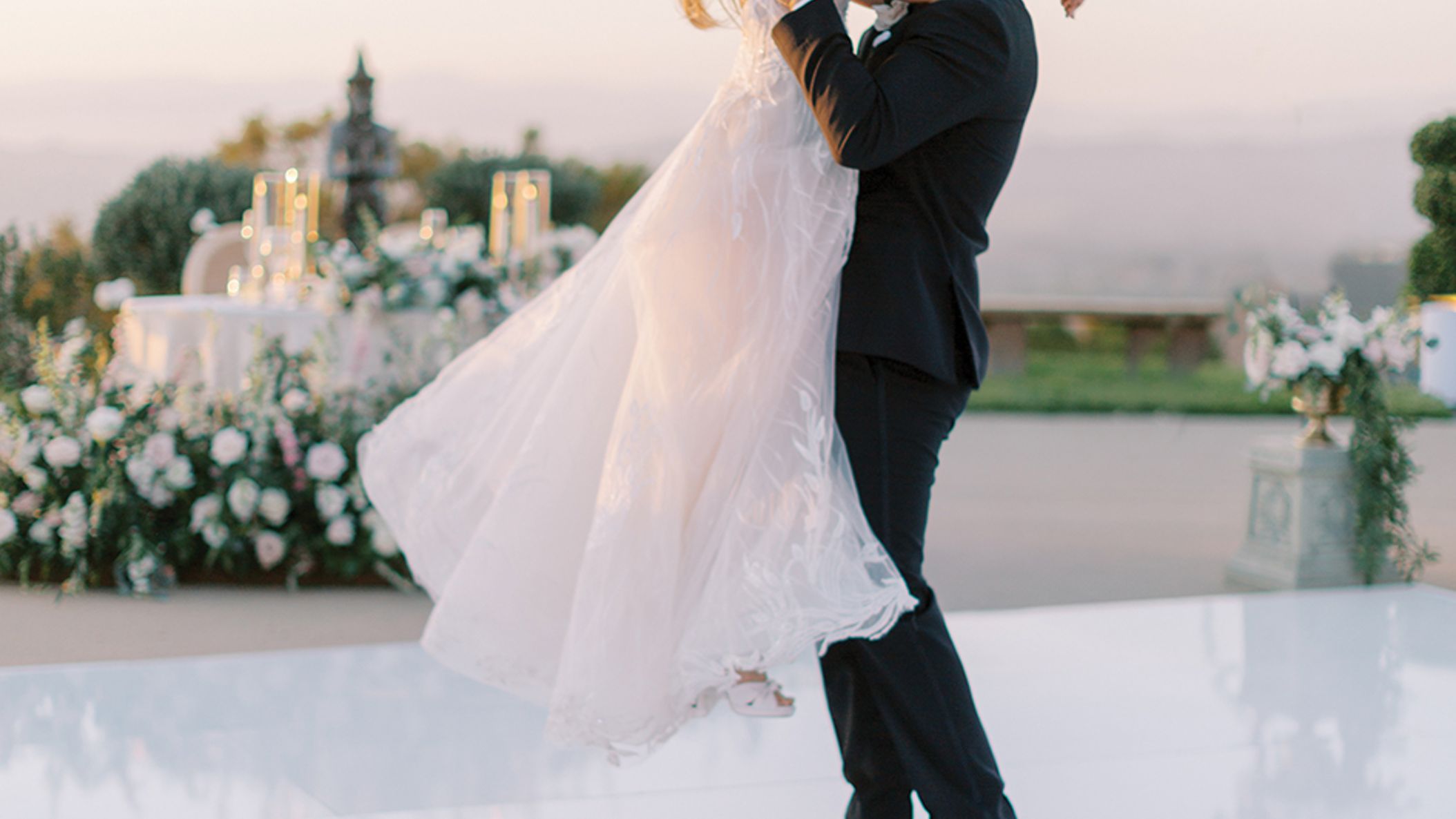 CWD/2022/Magazine/RealWeddings/arta-dylan/real weddings_CWD_FW22_96.jpg