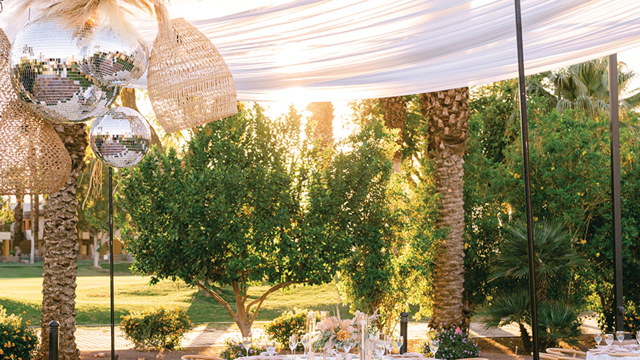 CWD/2022/Magazine/RealWeddings/morgan_will/real weddings_CWD_FW22_44.jpg