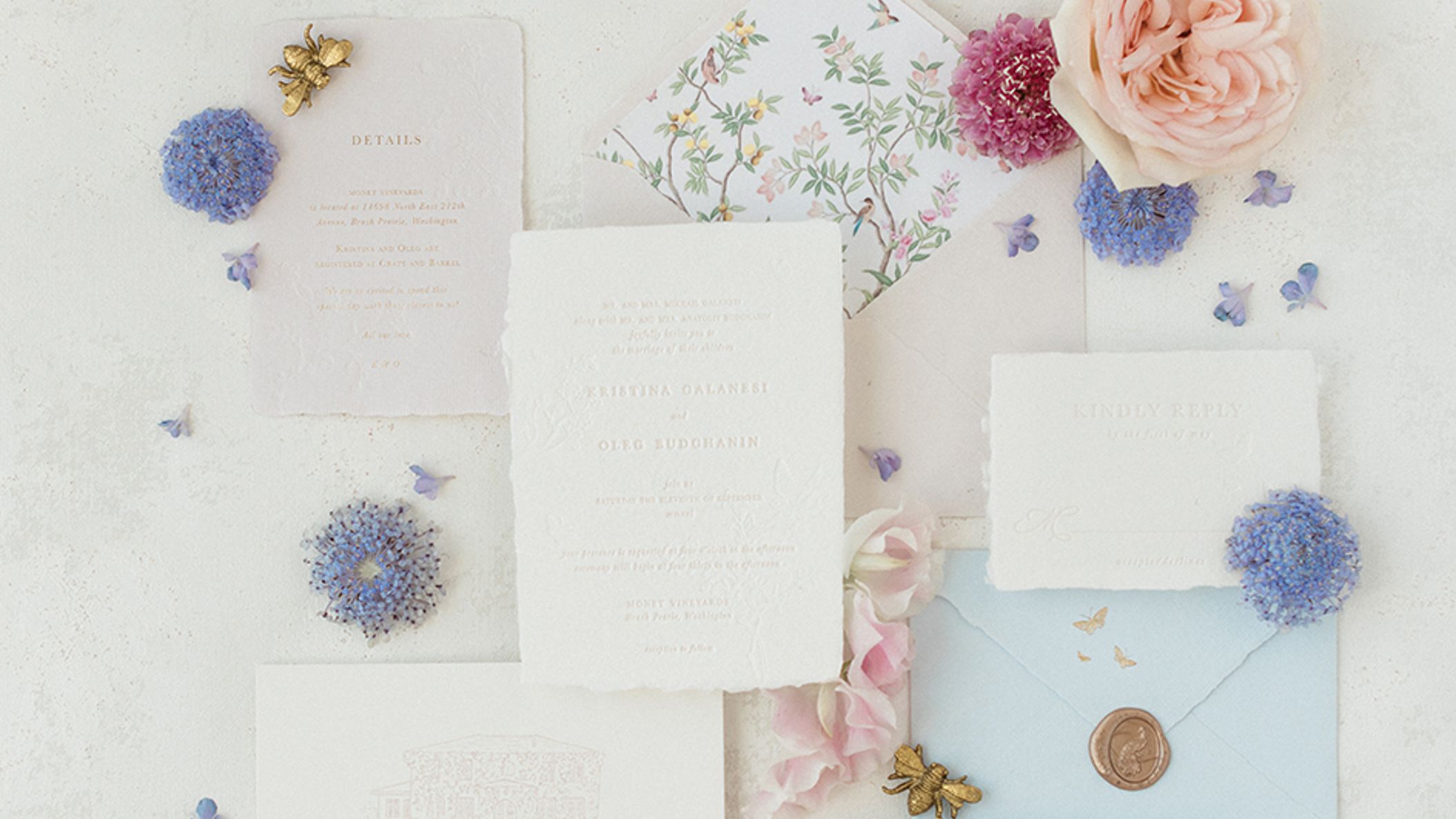Seattle_Bride/2022/Inviting_Design/bestof/invitations.jpg