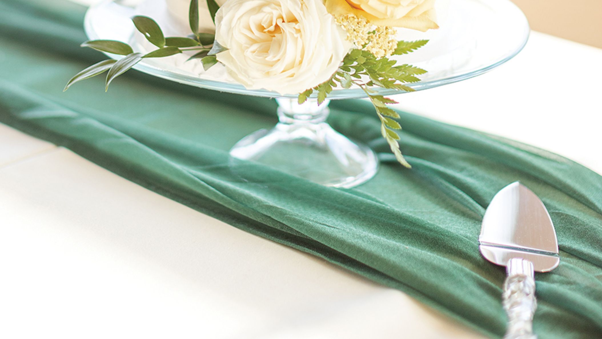 CWD/2022/Magazine/RealWeddings/elli-gordom/real weddings_CWD_FW22_75.jpg