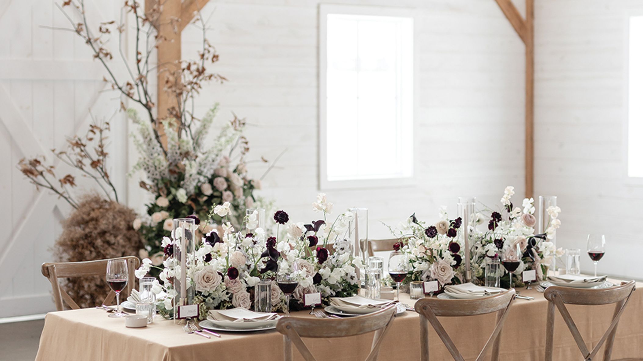 Wisconsin_Bride/2022/FW22/simplysophisticated/ee_WIB_FW2206.jpg