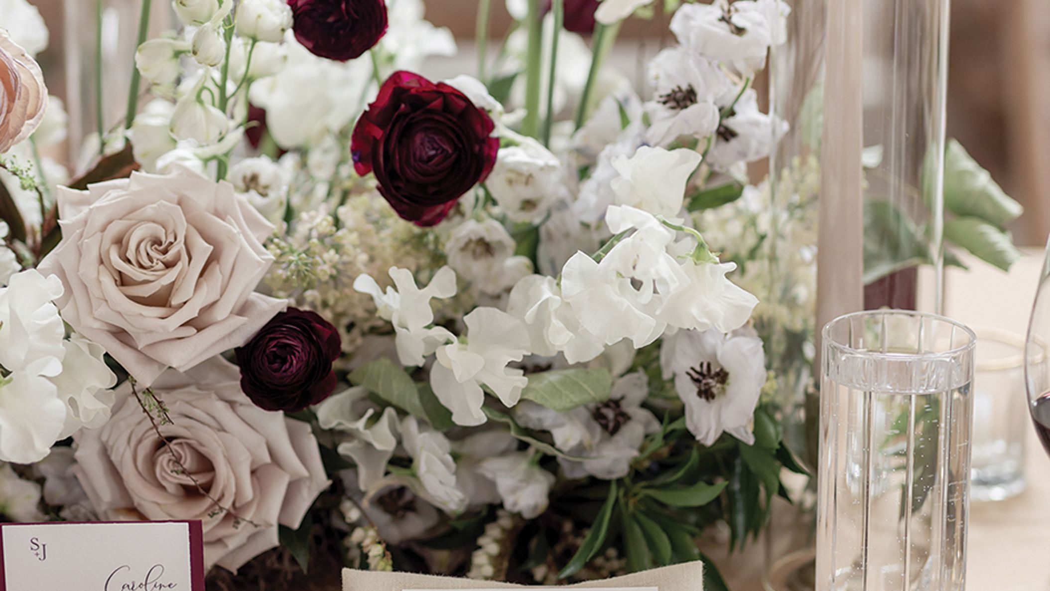 Wisconsin_Bride/2022/FW22/simplysophisticated/ee_WIB_FW2207.jpg