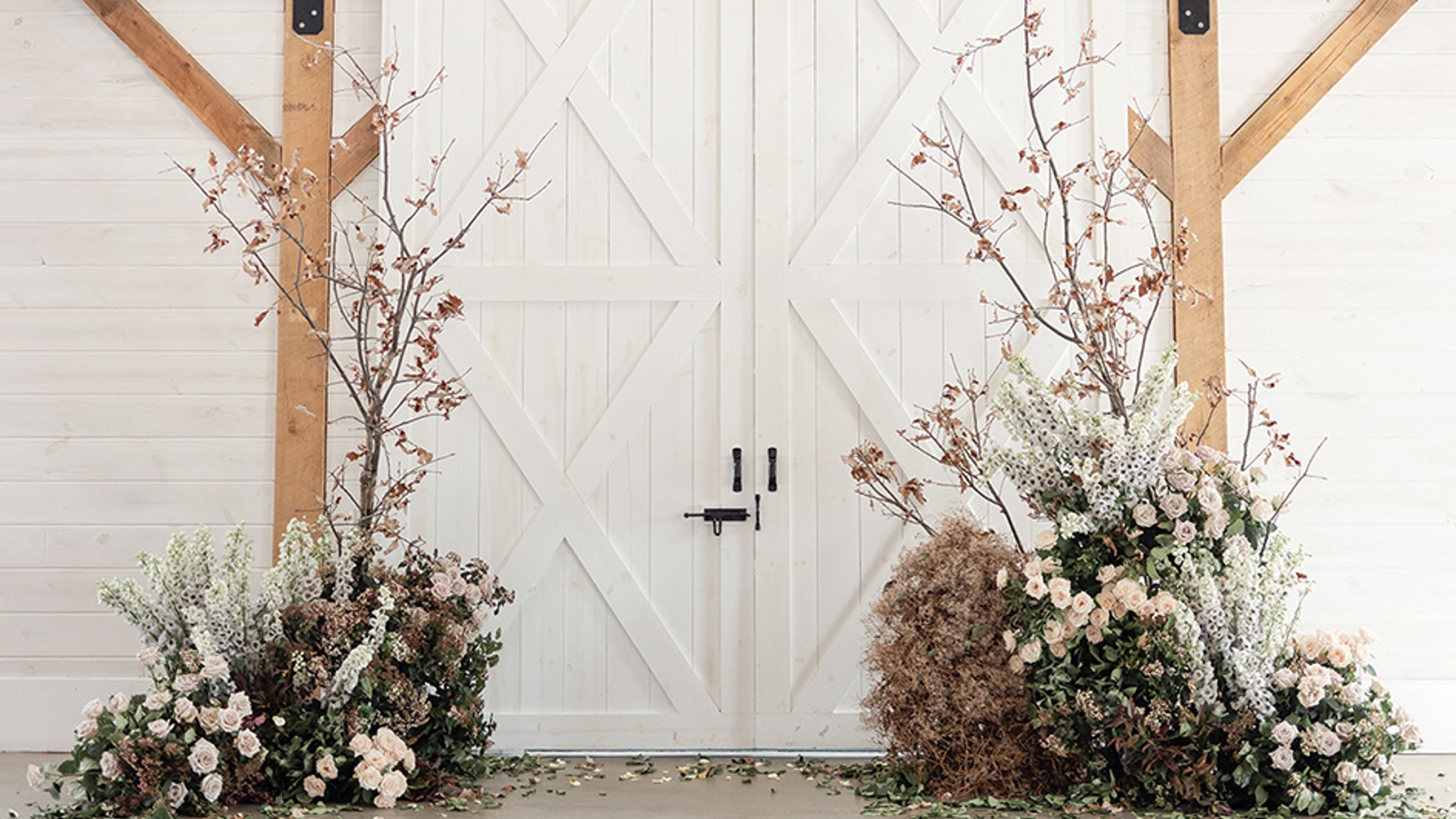 Wisconsin_Bride/2022/FW22/simplysophisticated/ee_WIB_FW2209.jpg