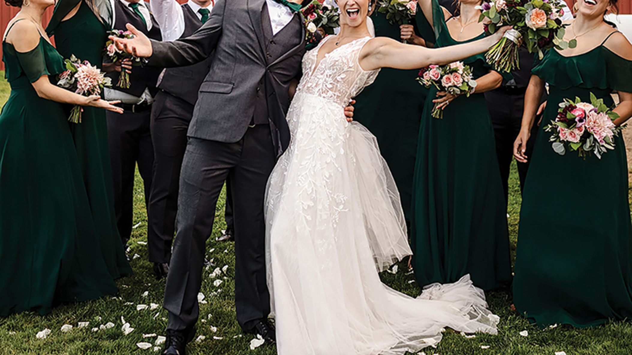 Wisconsin_Bride/2022/FW22/rw-emily-austin/newlywed6_WIB_fw2204.jpg