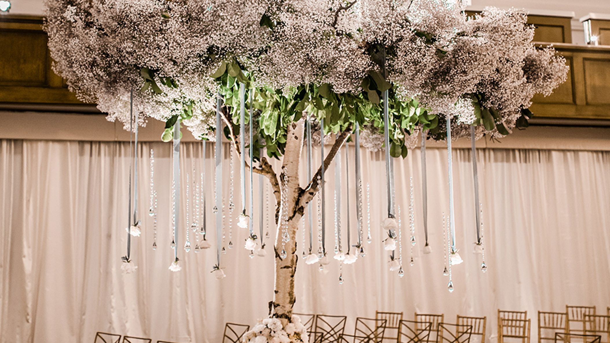 Seattle_Bride/2022/designdetails/afile_seb_fw2201.jpg