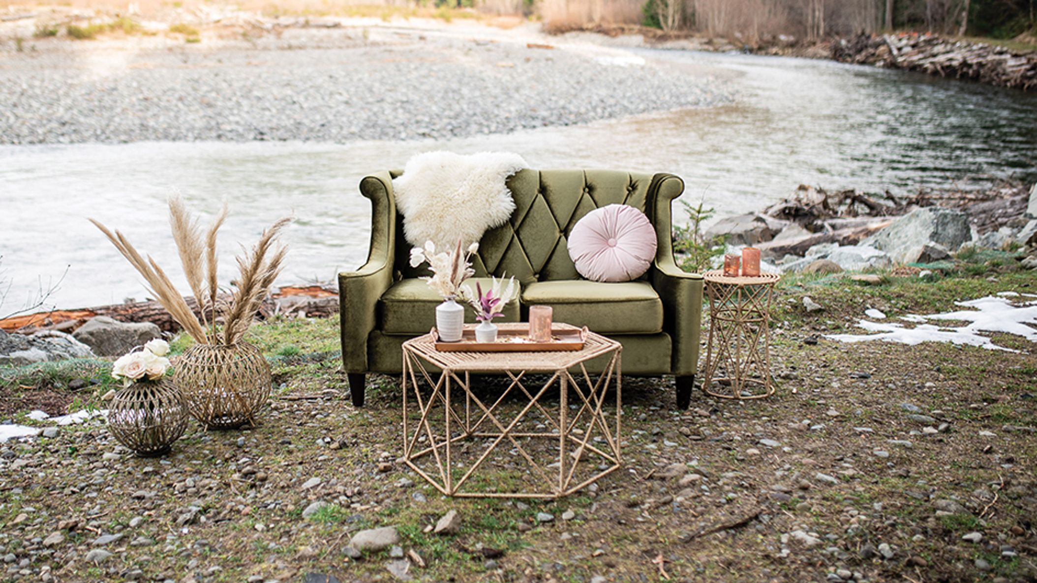 Seattle_Bride/2022/unveiled/unveiled_seb_fw2201.jpg