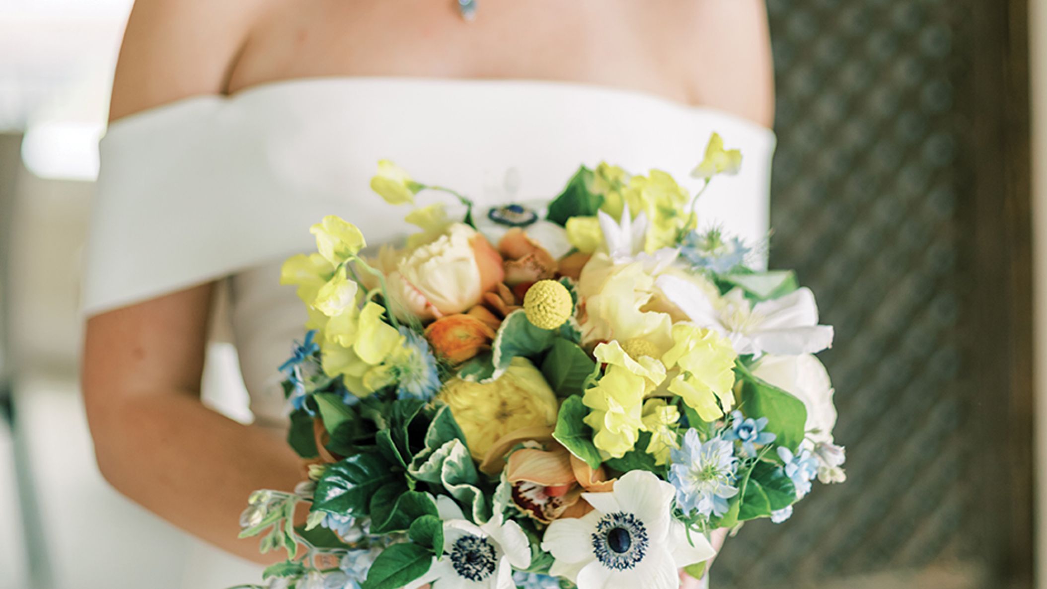 Seattle_Bride/2022/bold_floral/port_seb_fw2208.jpg