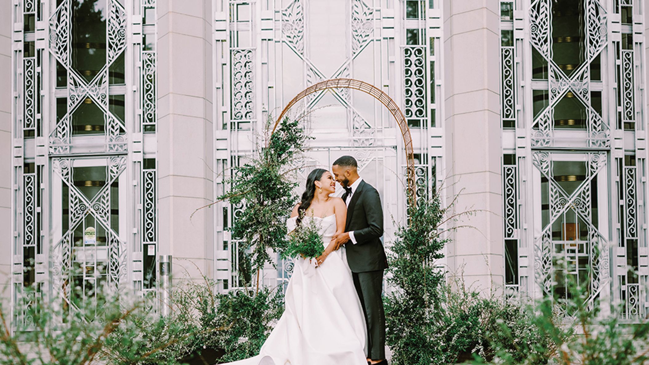 Seattle_Bride/2022/decorfeat/decor_seb_fw2204.jpg