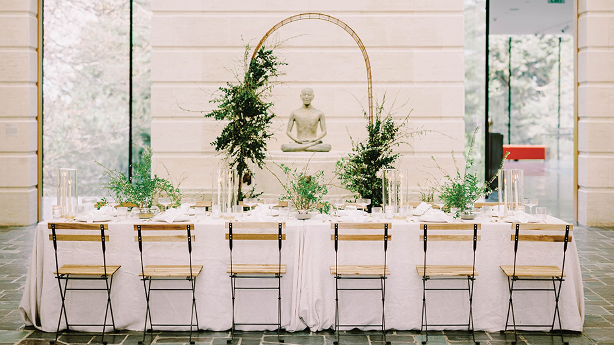 Seattle_Bride/2022/decorfeat/decor_seb_fw2210.jpg