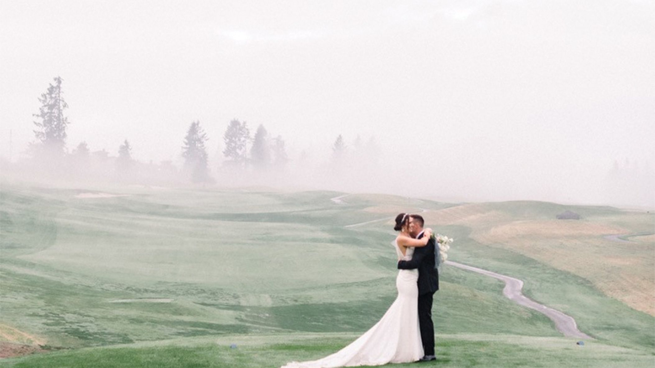 Oregon_Bride/2022/infocus/photo_org_fw2203 copy.jpg