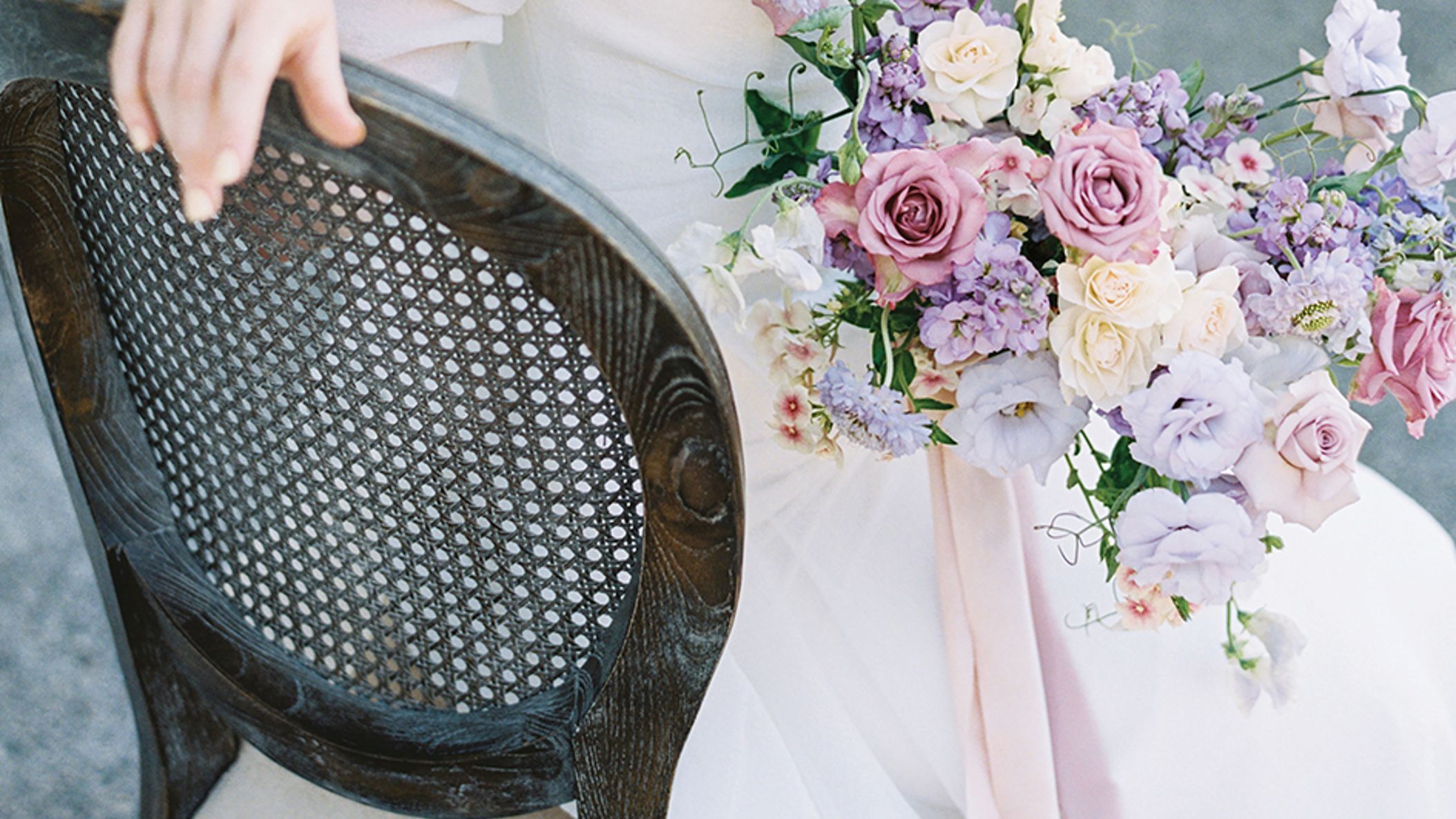 Oregon_Bride/2022/floral/flowers_org_fw2205.jpg
