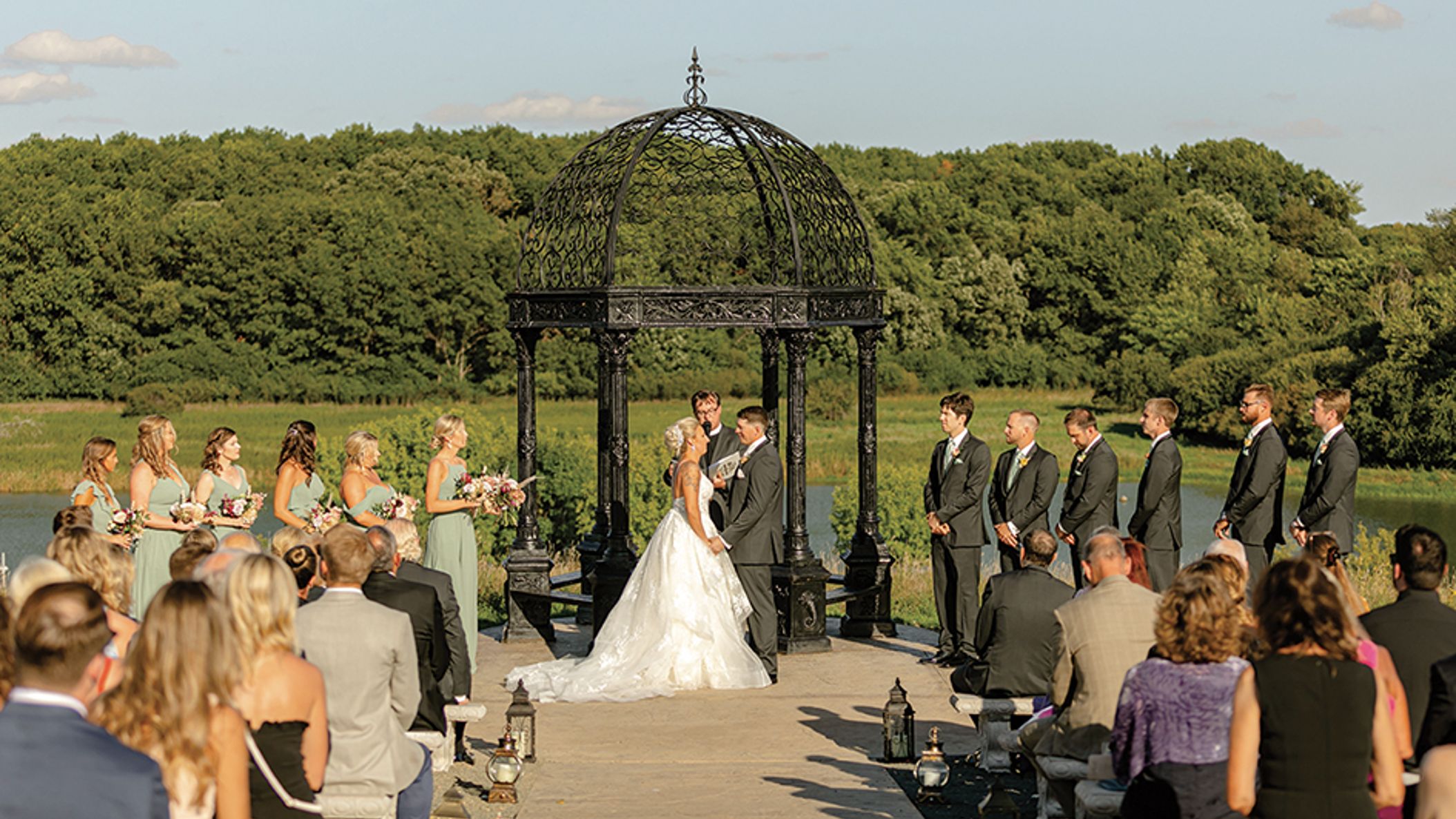 Minnesota_Bride/2022/wiltons/rw_mnb_fw2204.jpg