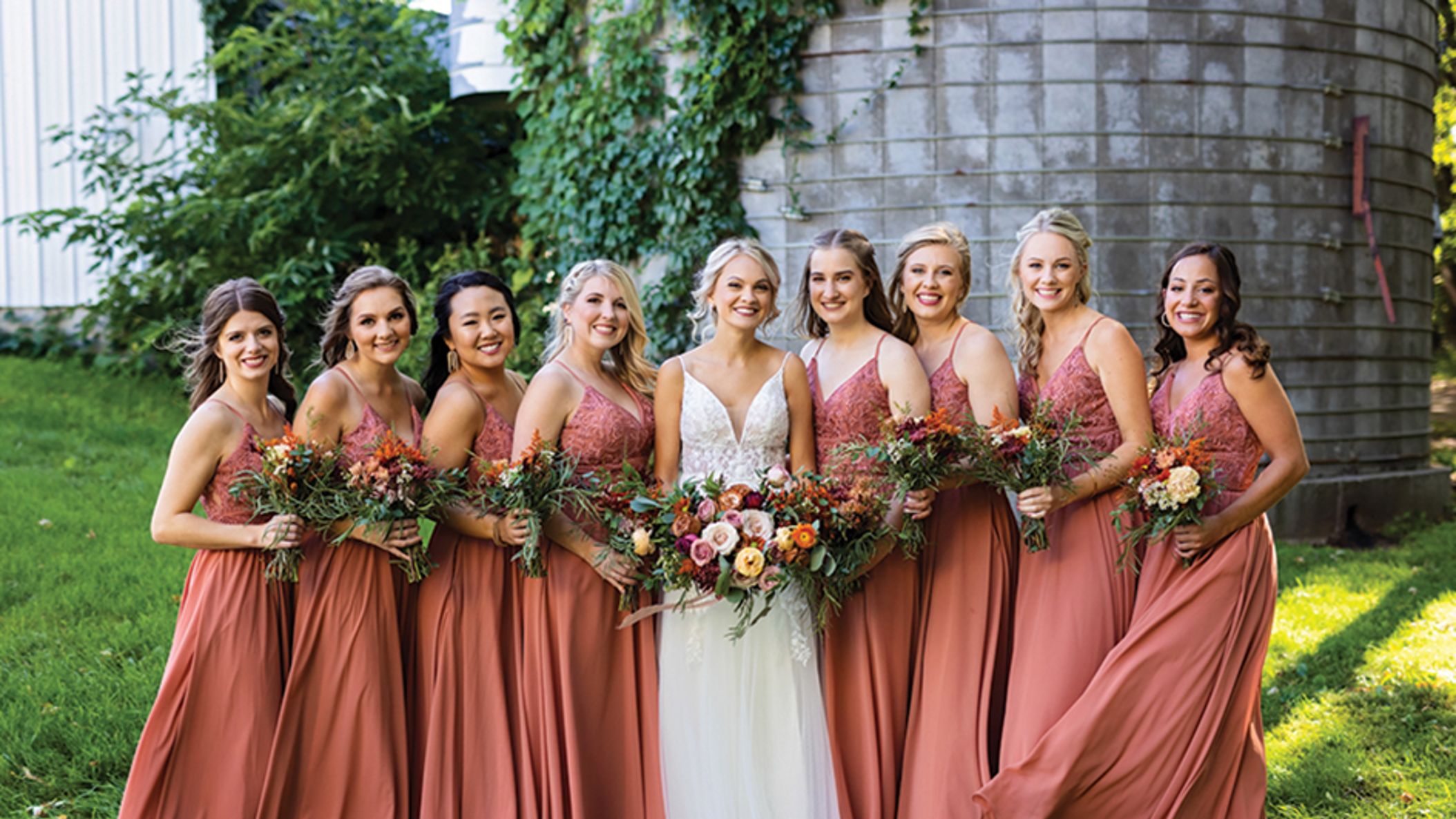 Minnesota_Bride/2022/rw-lily/rw_mnb_fw2203.jpg