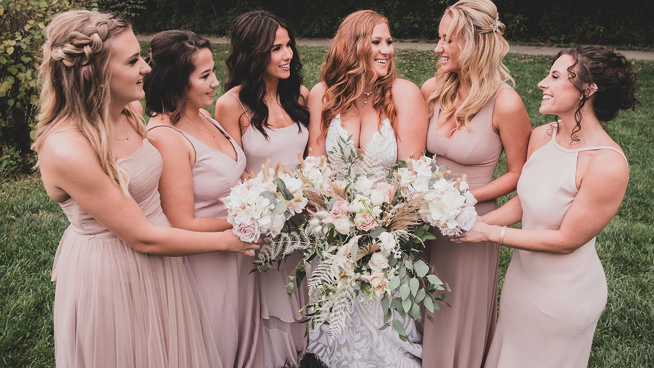 Nebraska_Bride/2022/rw-larissa/rw_nwd_fw2205.jpg