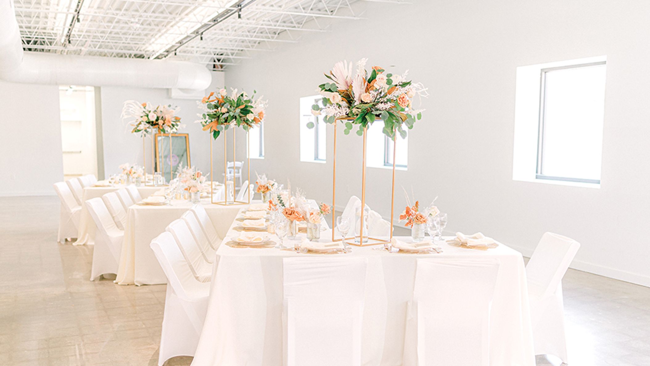 Nebraska_Bride/2022/aislefiles/3aislefie_nwd_fw2202.jpg