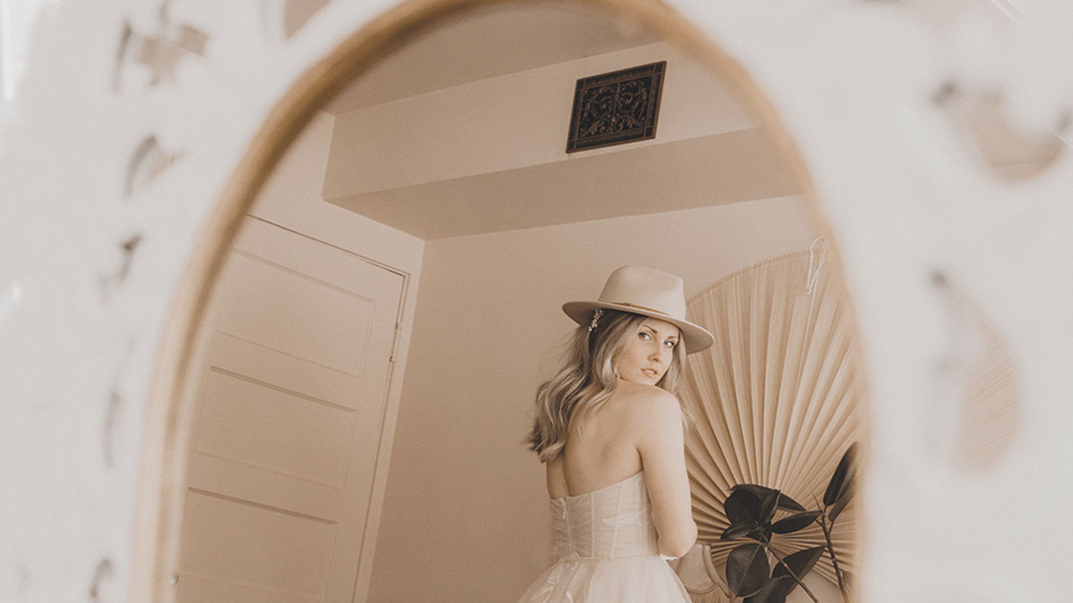 Nebraska_Bride/2022/aislefiles/5aislefie_nwd_fw2201.jpg