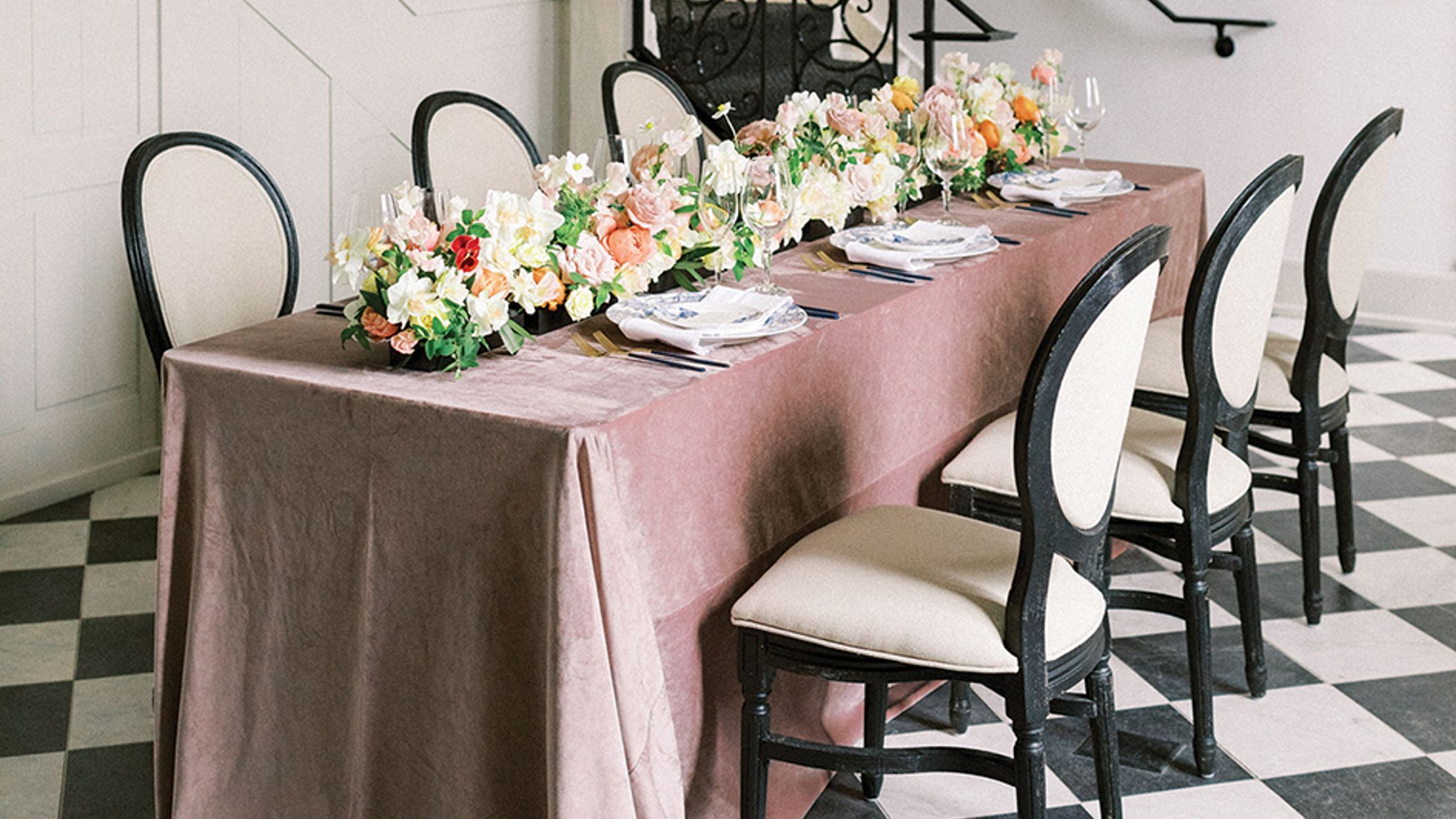 Wisconsin_Bride/2023/classic/modern_wib_ss2301.jpg
