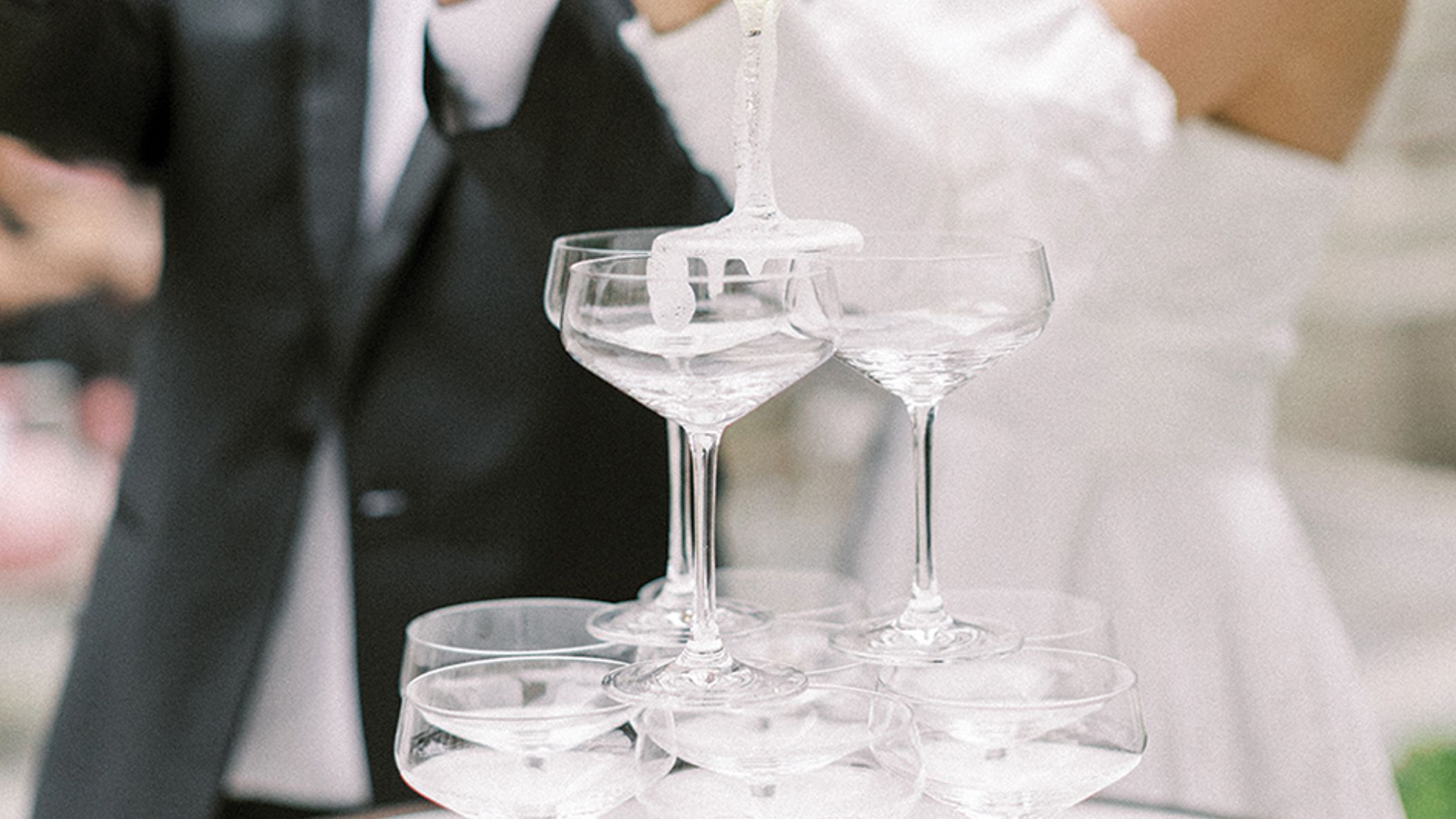 Wisconsin_Bride/2023/classic/modern_wib_ss2304.jpg